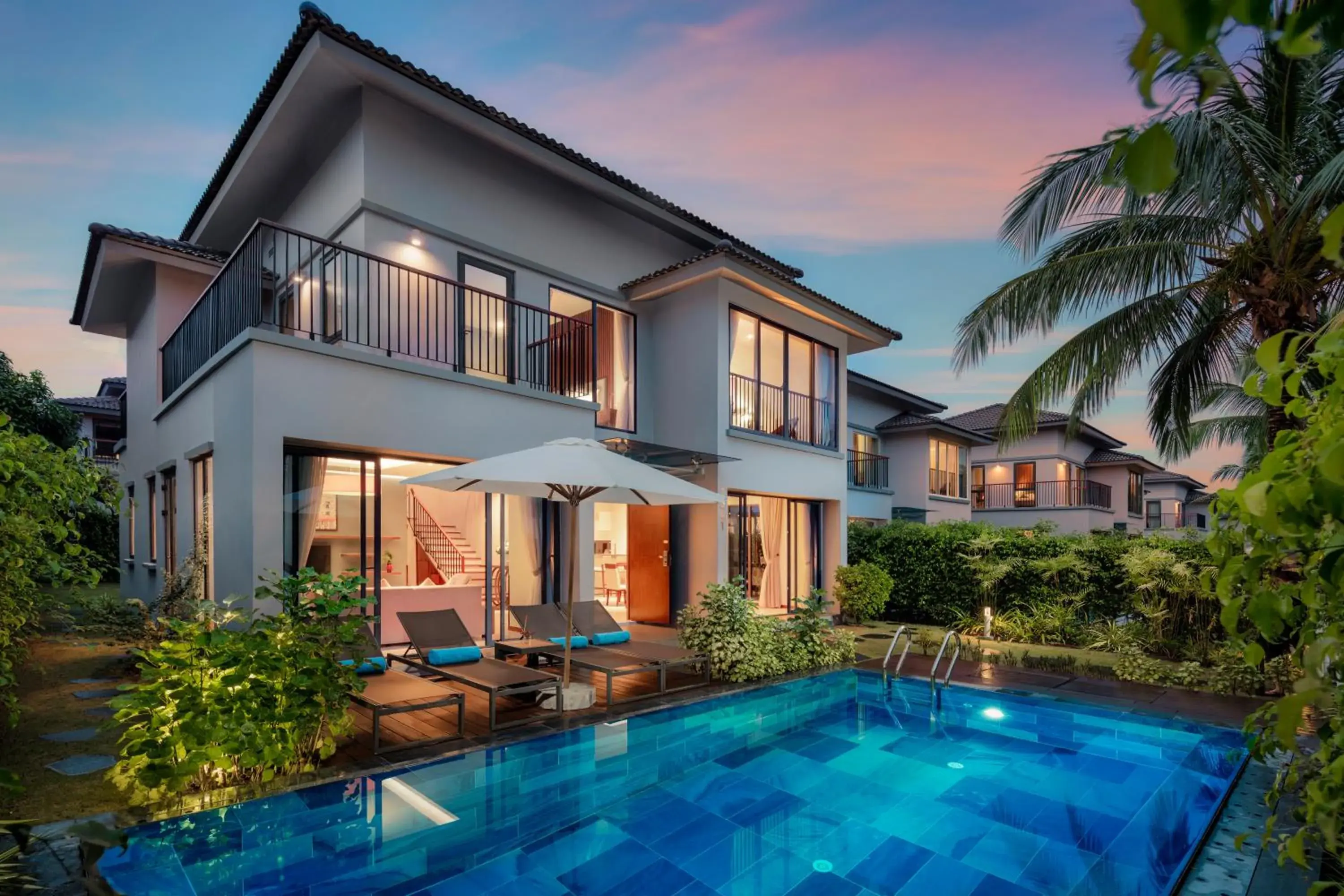 Three-Bedroom Villa with Two King Beds and Two Single Beds - Balcony/Private Pool in Best Western Premier Sonasea Villas Phu Quoc Three-Bedroom Villa with Two King Beds and Two Single Beds - Balcony/Private Pool in Best Western Premier Sonasea Villas Phu Quoc