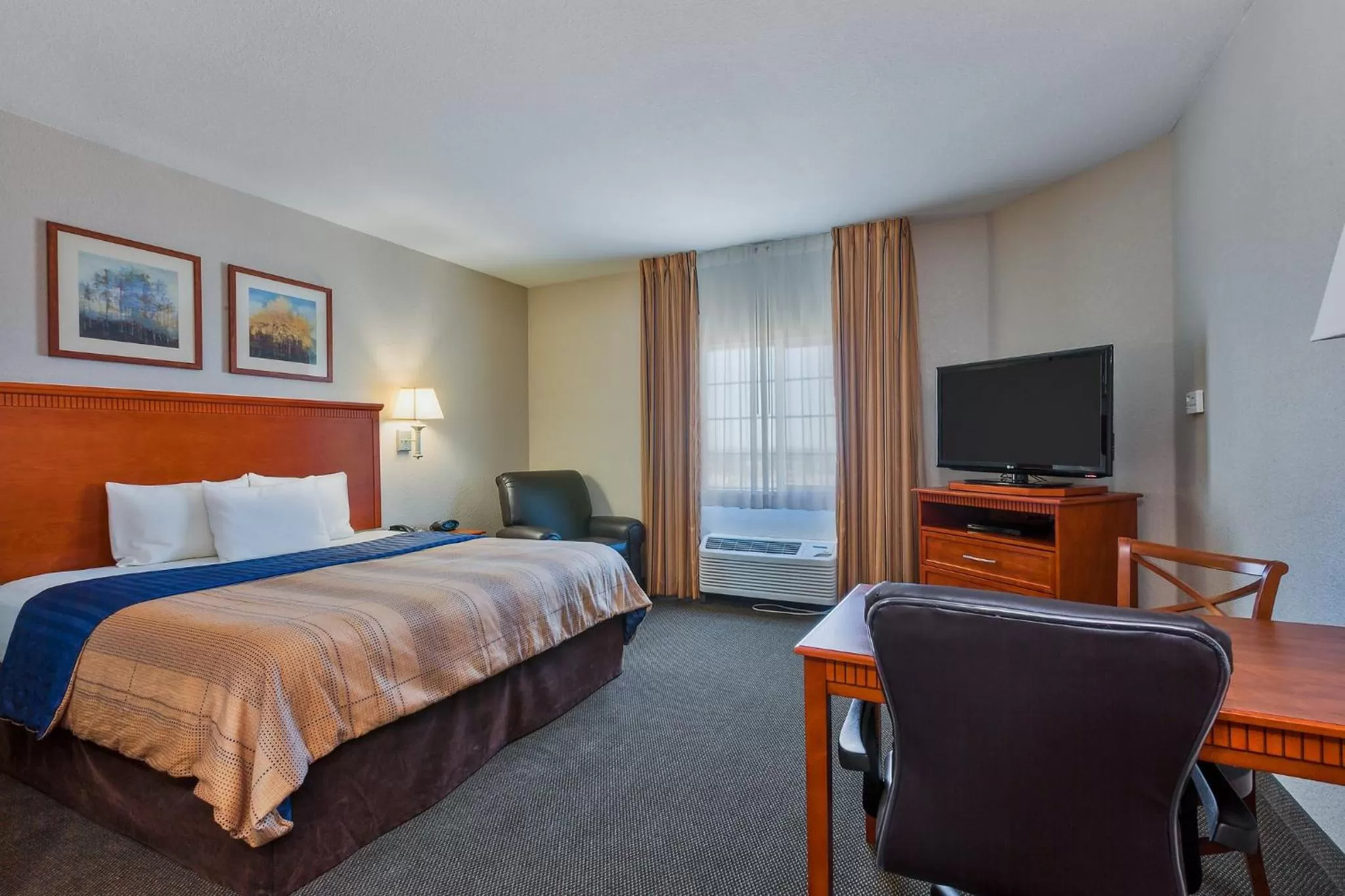 Bedroom, Bed in Candlewood Suites Decatur Medical Center by IHG