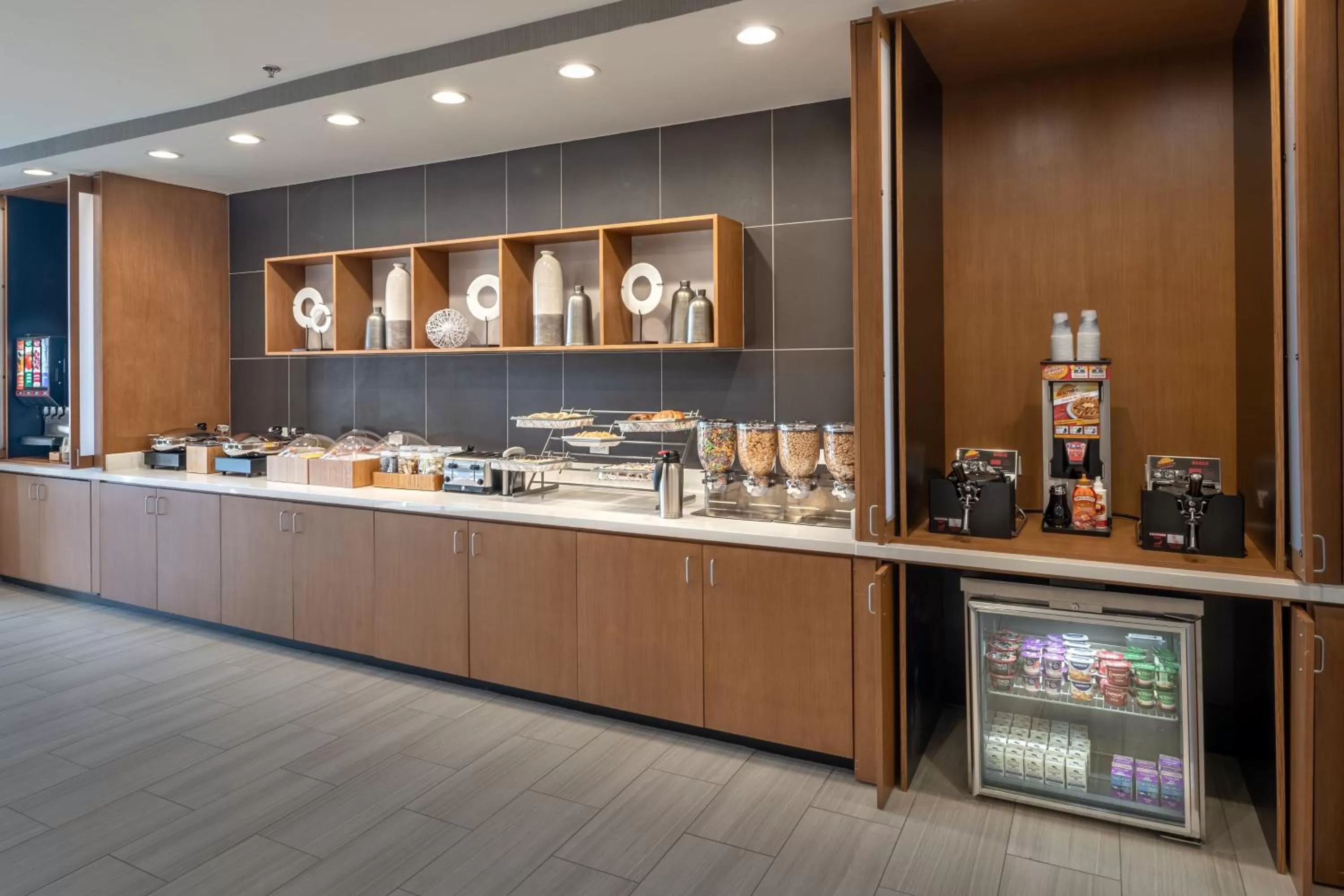 Breakfast in SpringHill Suites by Marriott Dallas McKinney