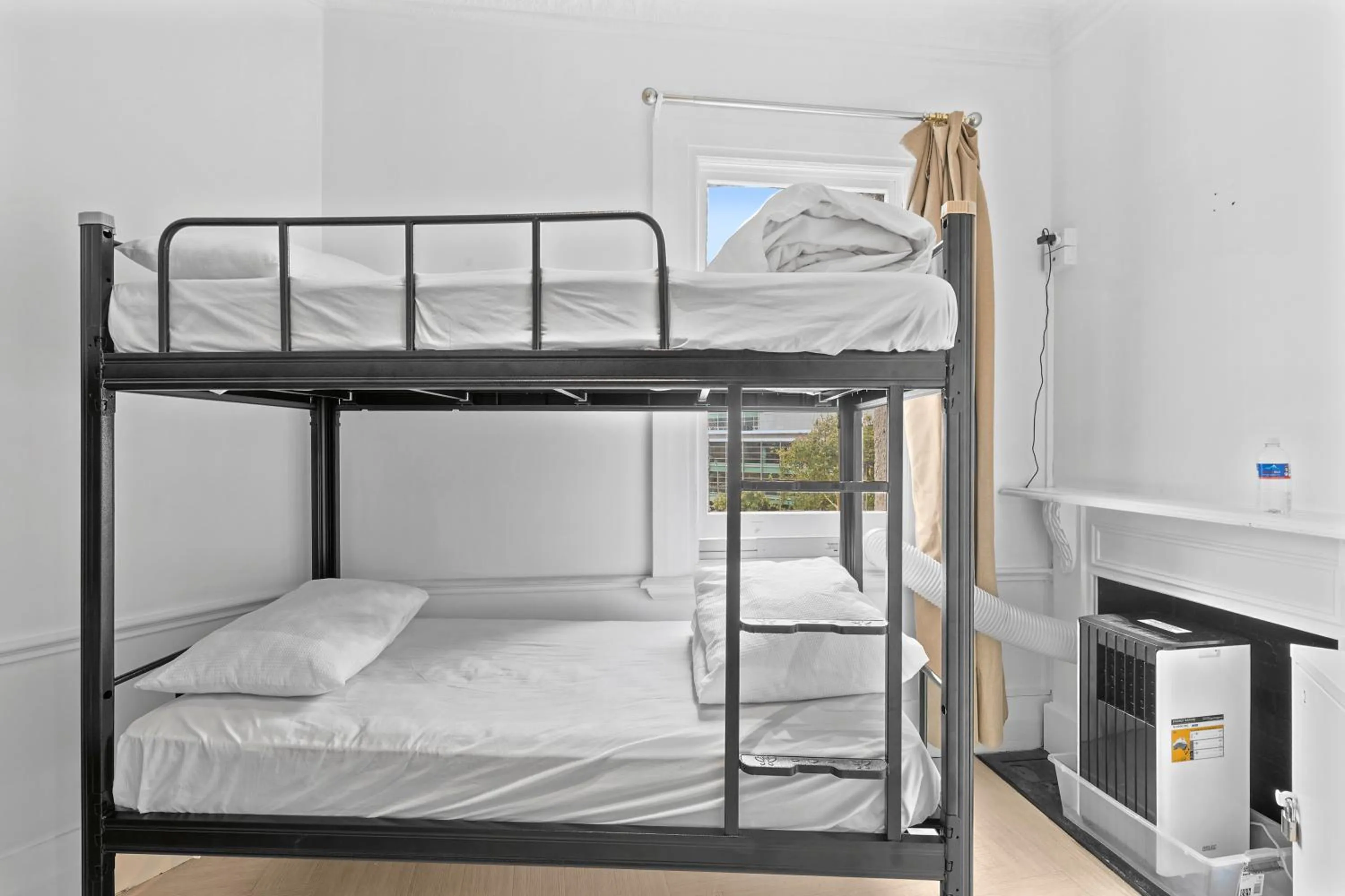 Bunk Bed in Darling Harbour Boutique Hotel