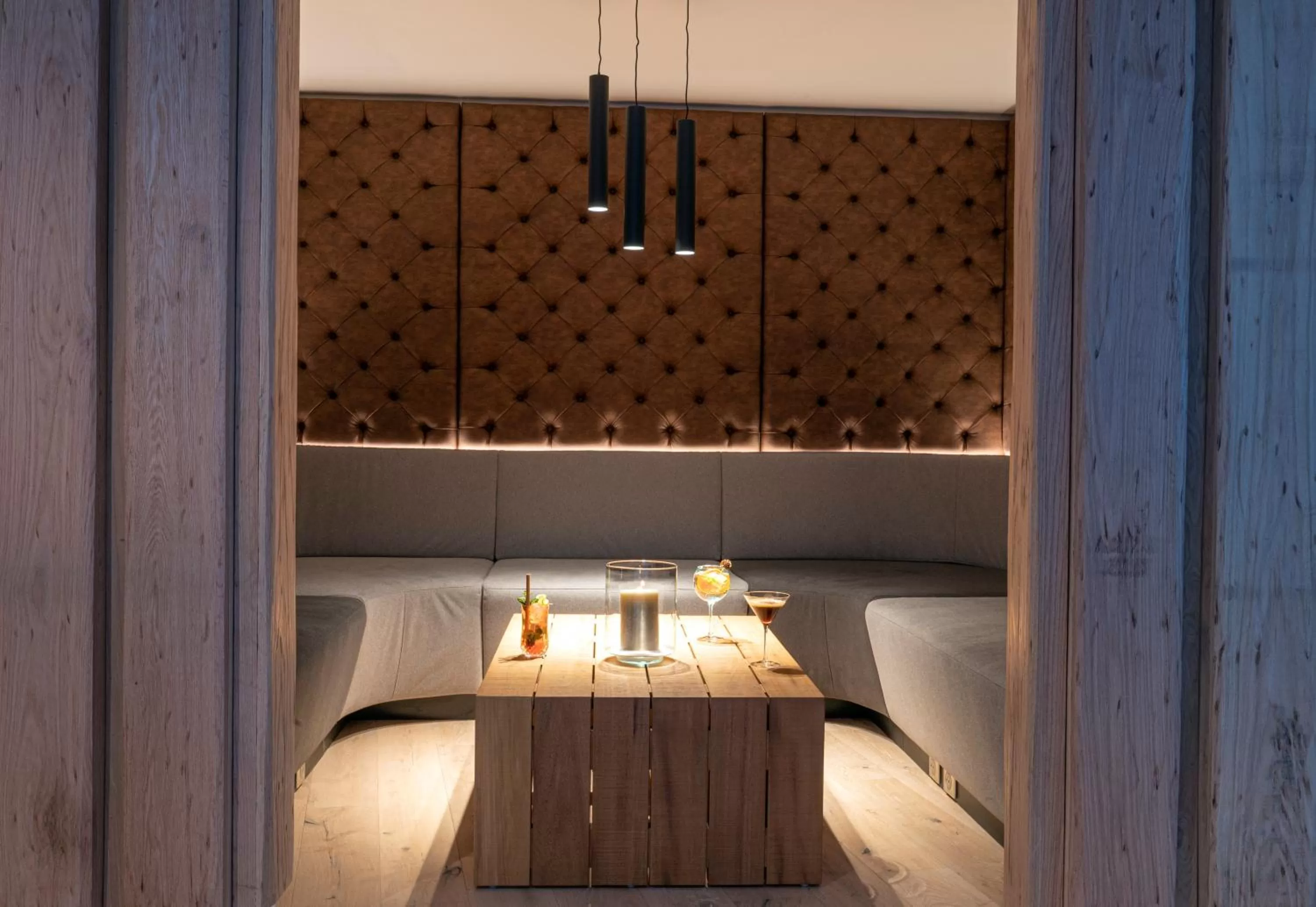 Karaoke in Hôtel VoulezVous by Les Etincelles