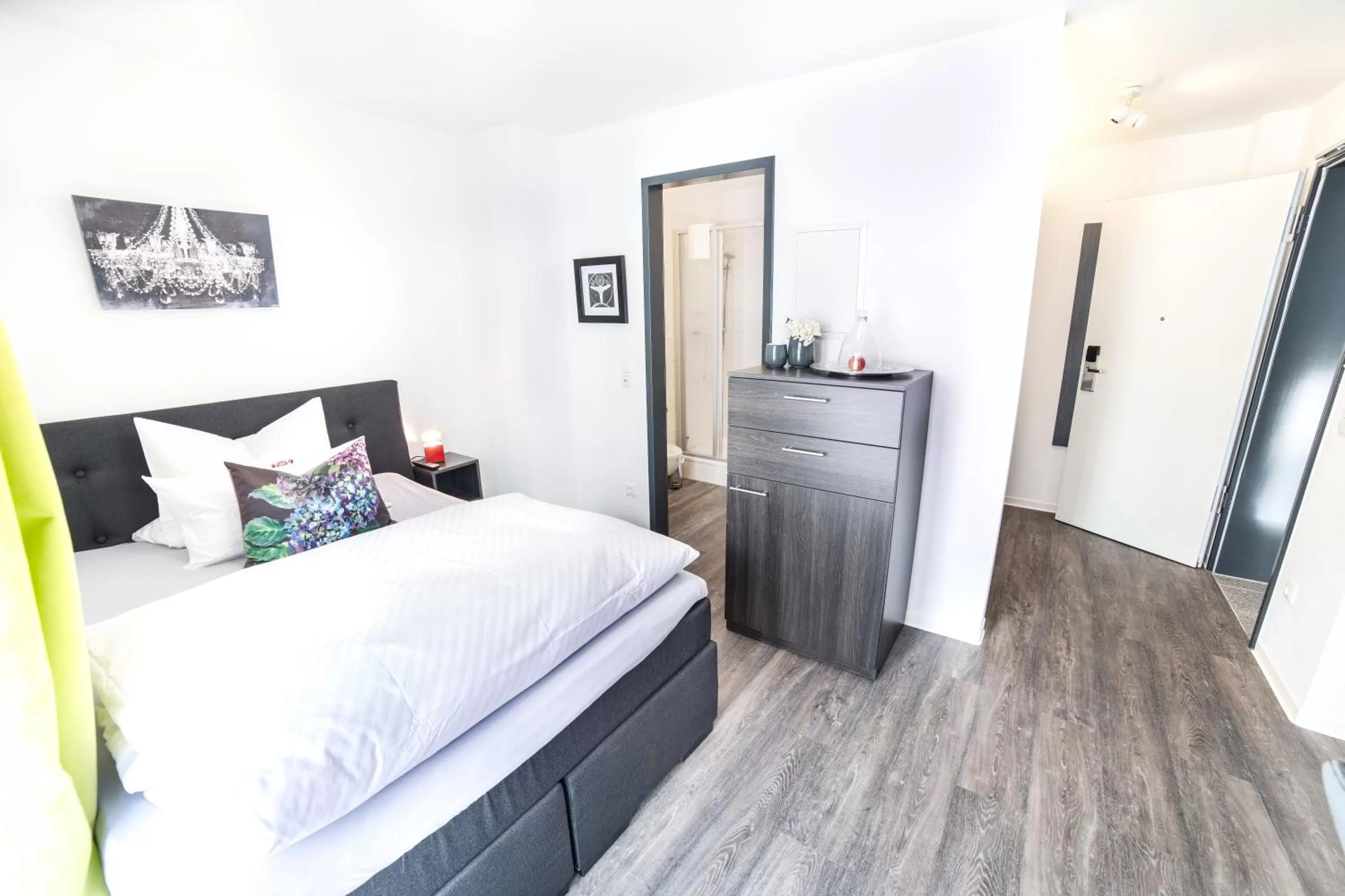 Bedroom in Luxstay Friedberg - Self-Check-In