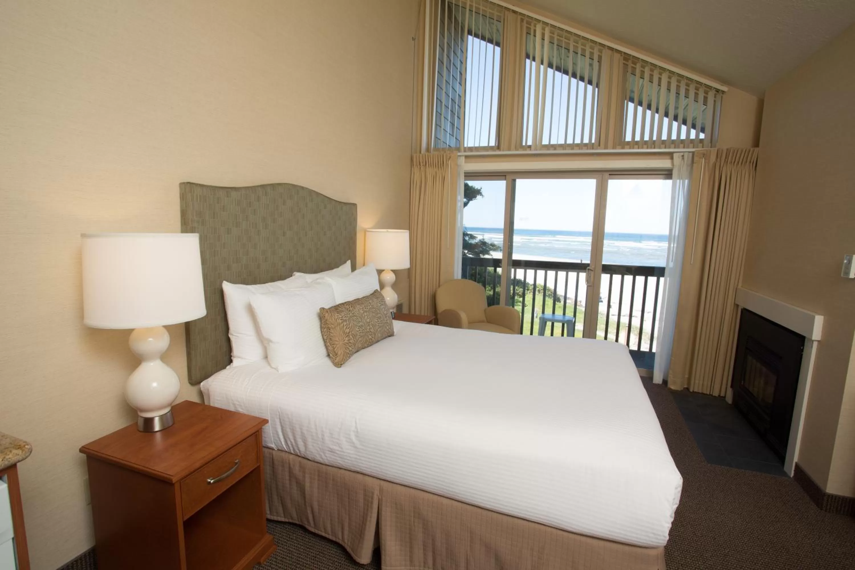 Queen Studio in Schooner's Cove Inn