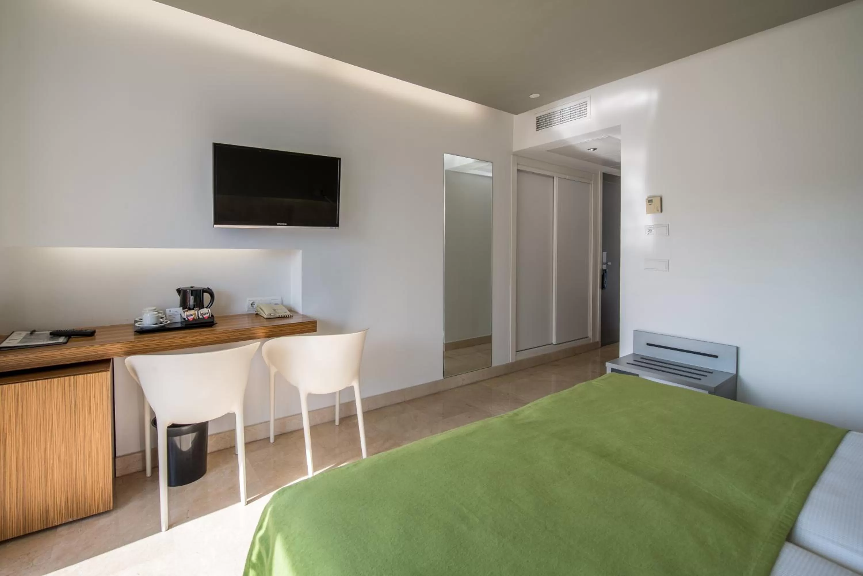 Bed in Climia Belroy 4 Sup