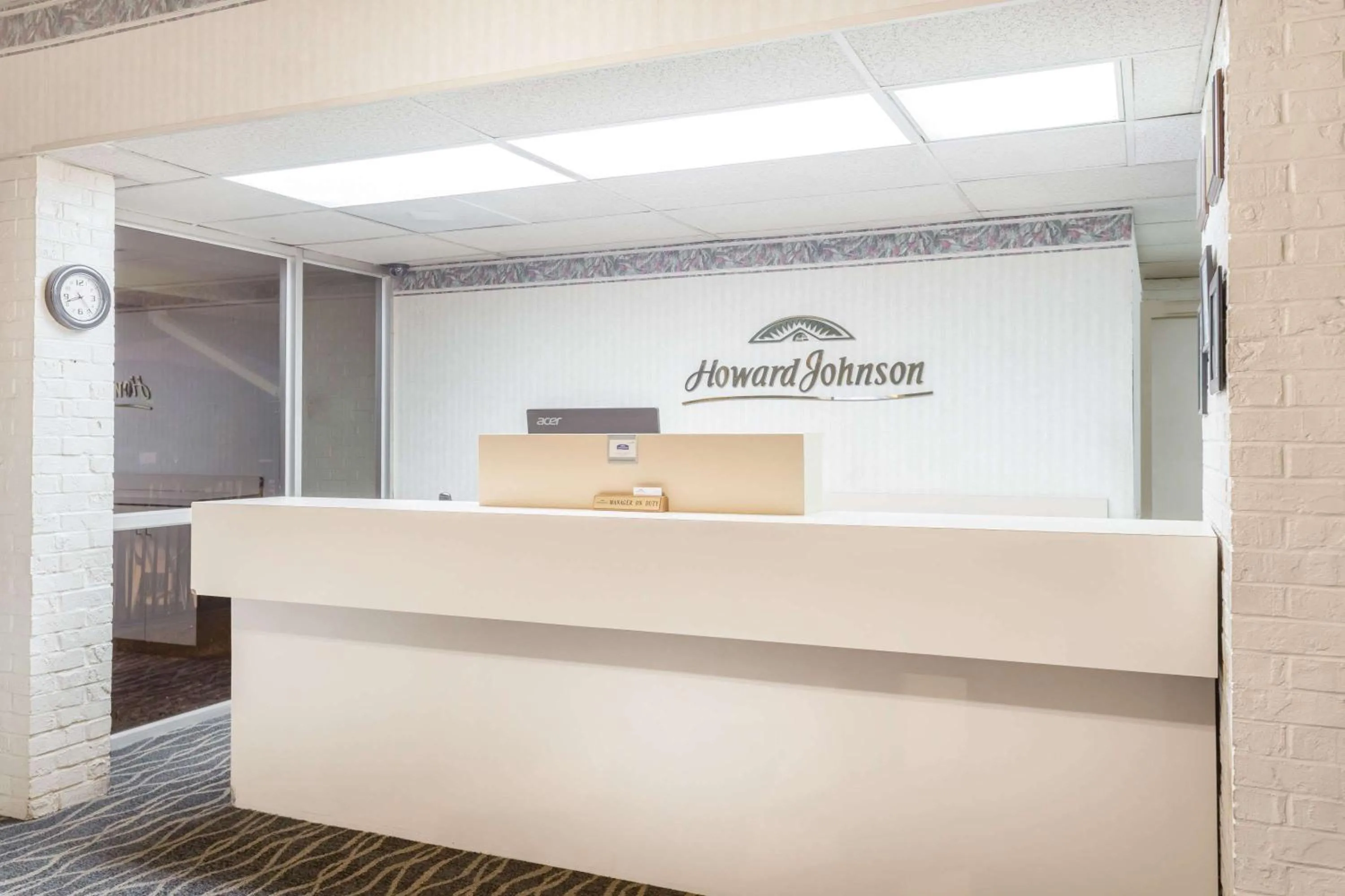 Lobby or reception in Howard Johnson by Wyndham Commerce GA