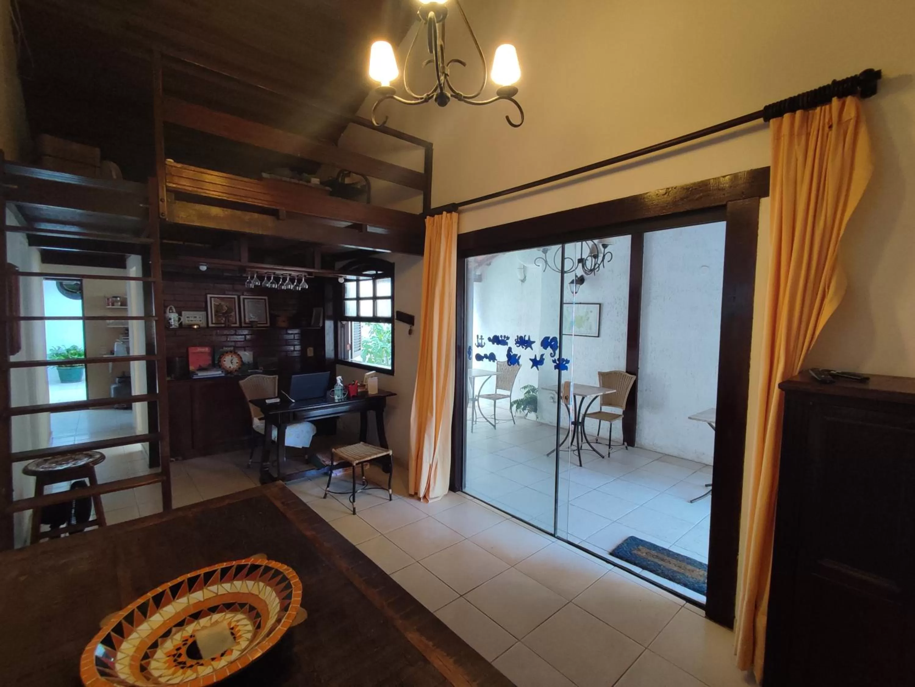 Living room in Pousada L'étage