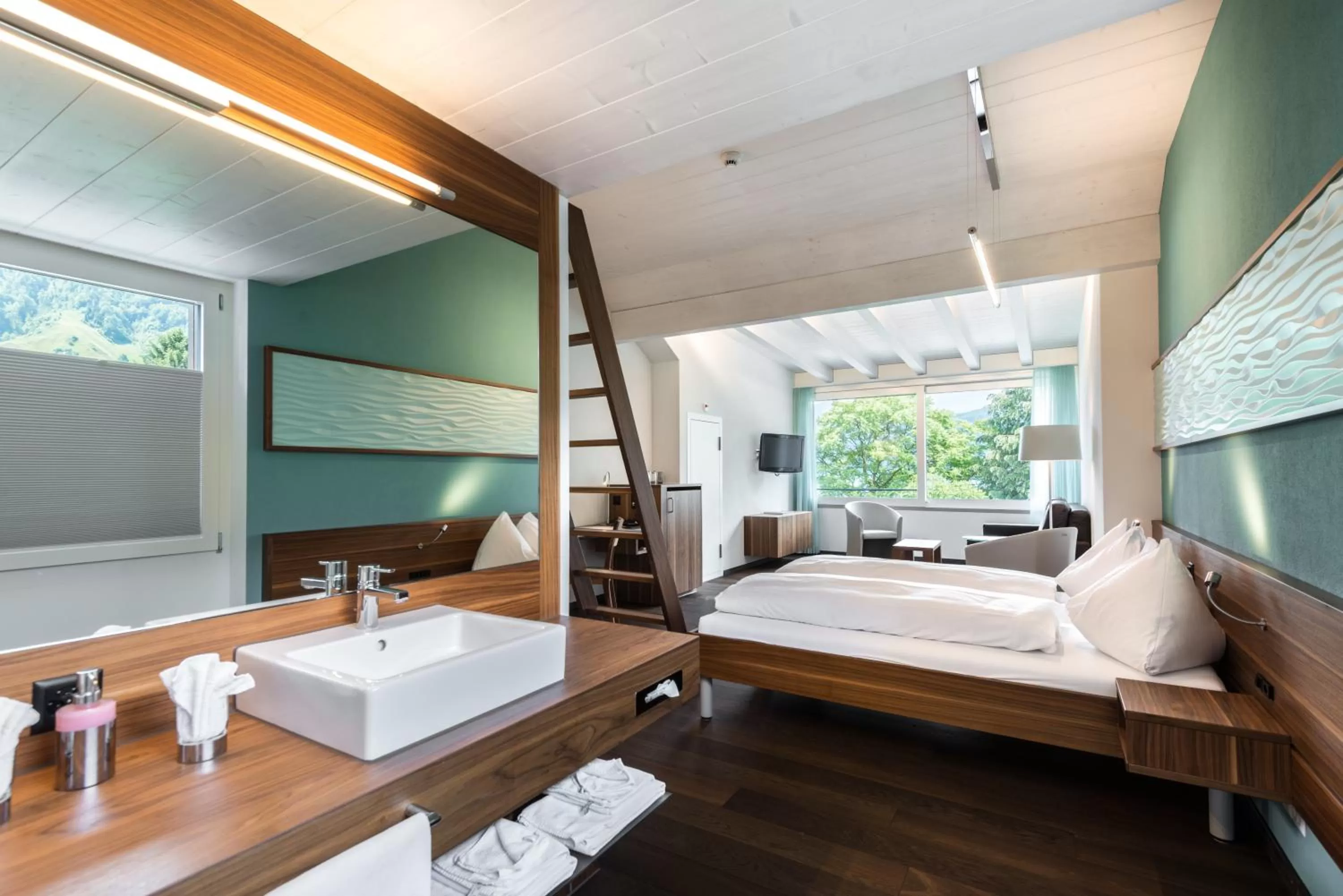 Bed in Hotel Nidwaldnerhof direkt am See