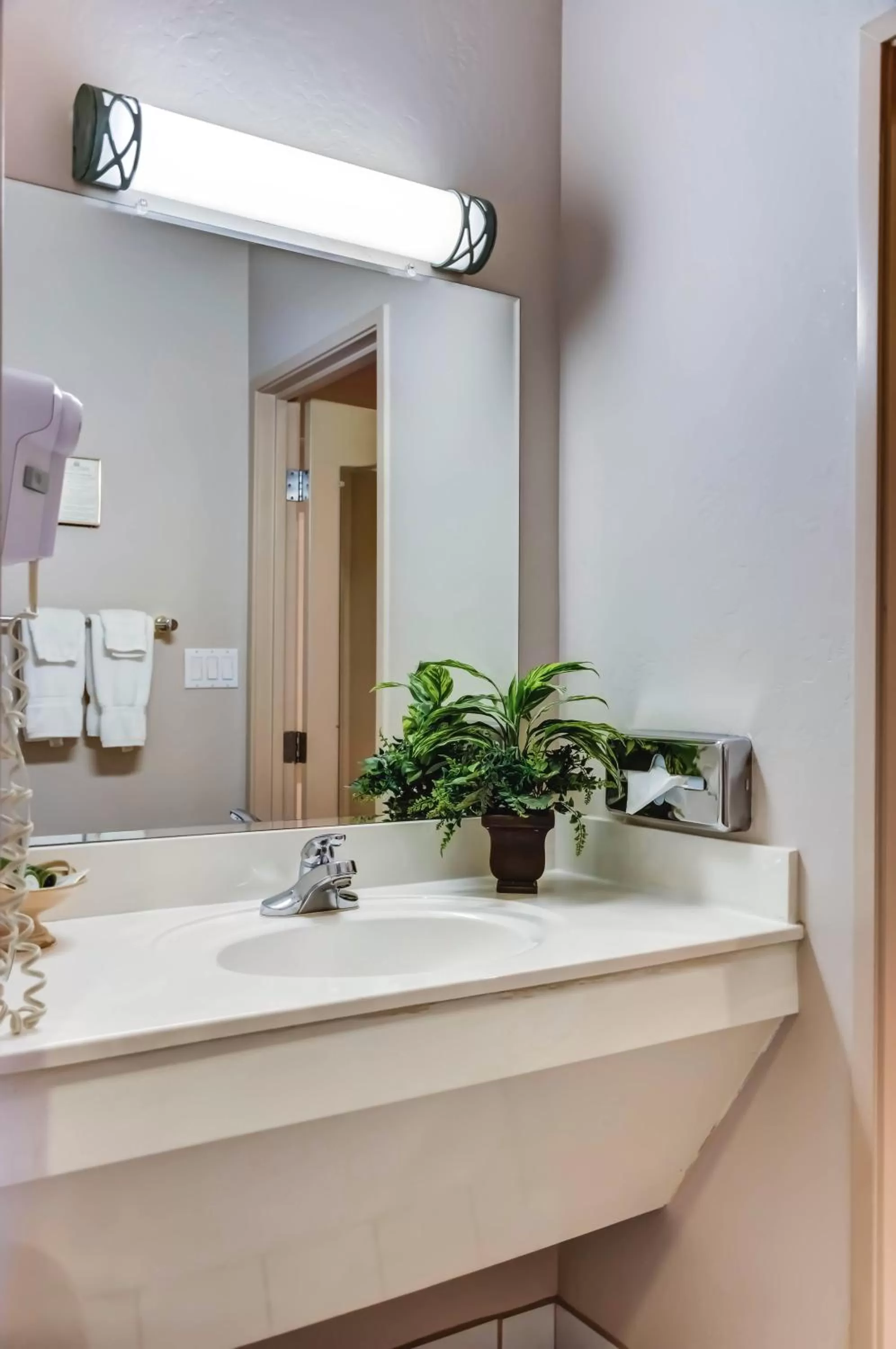 Bathroom in Forest Villas Hotel