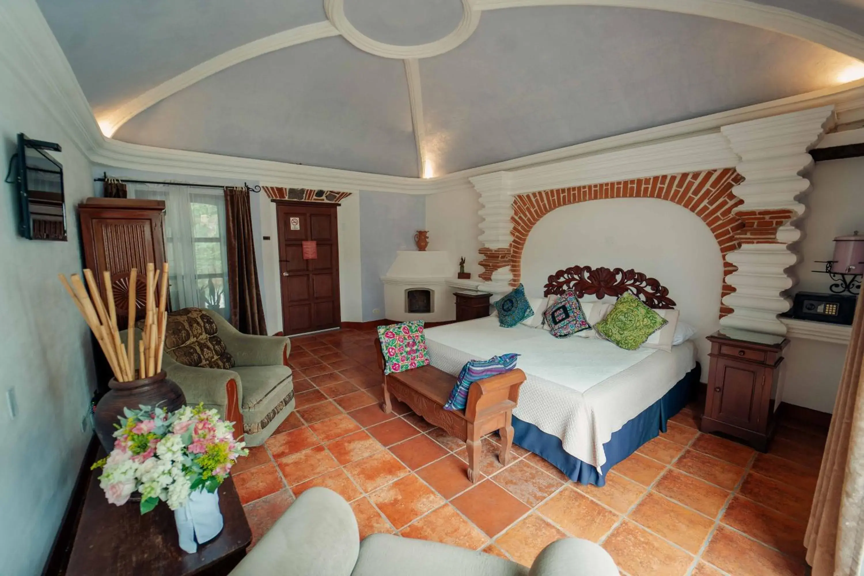 Deluxe King Room in Hotel Real Plaza Deluxe King Room in Hotel Real Plaza