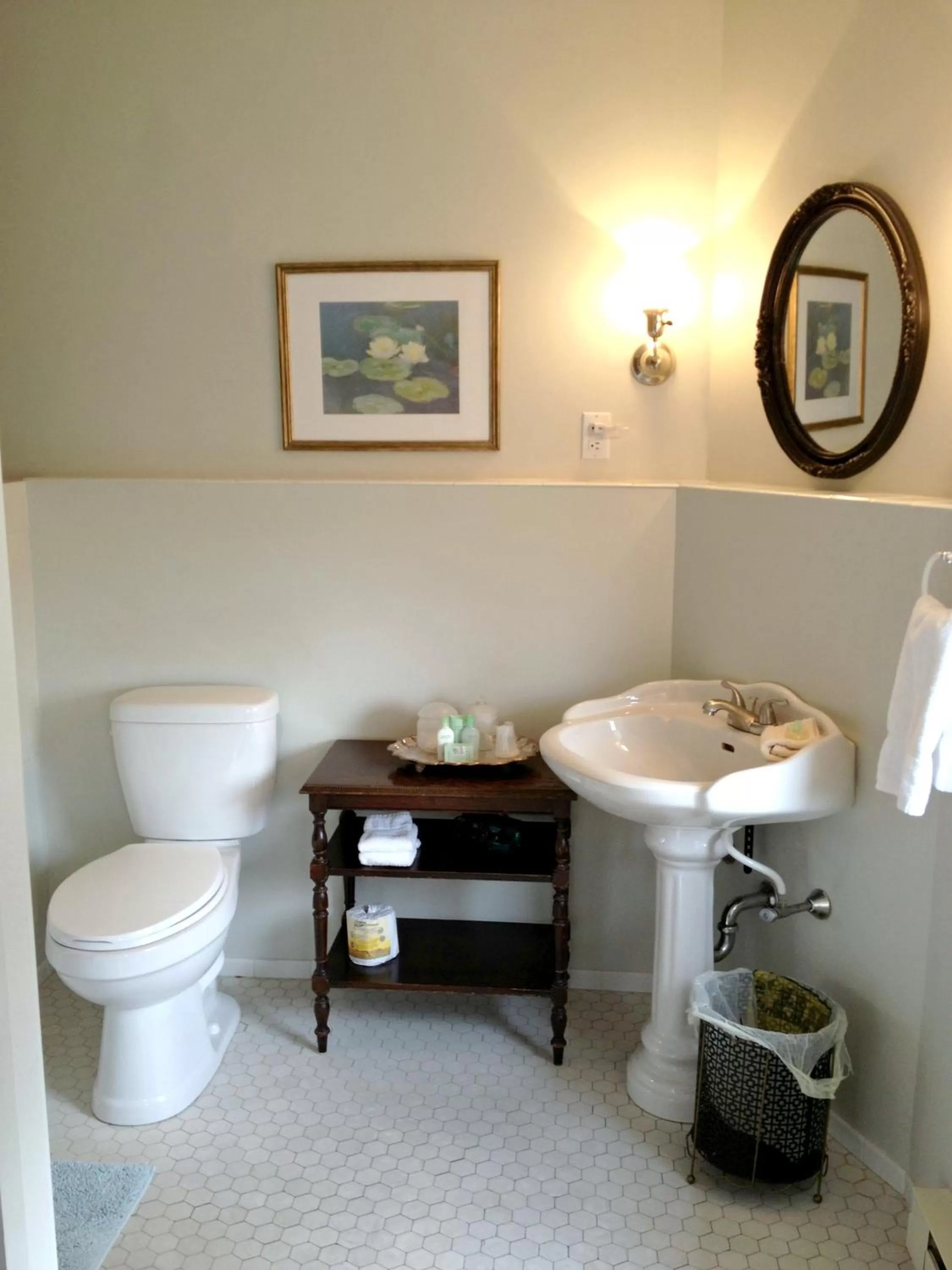 The Inn at Ragged Edge