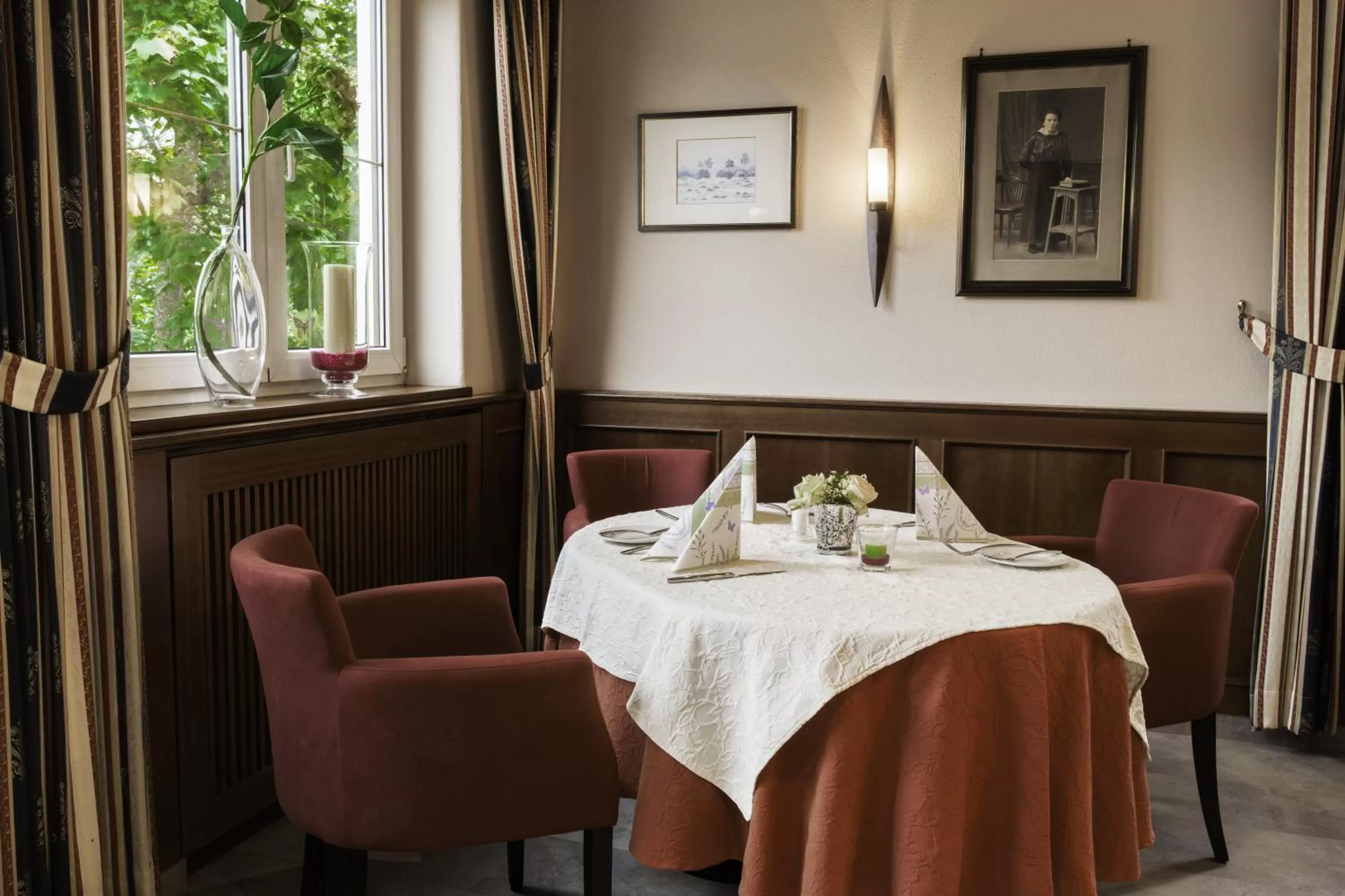 Restaurant/places to eat in Landhotel Hallnberg