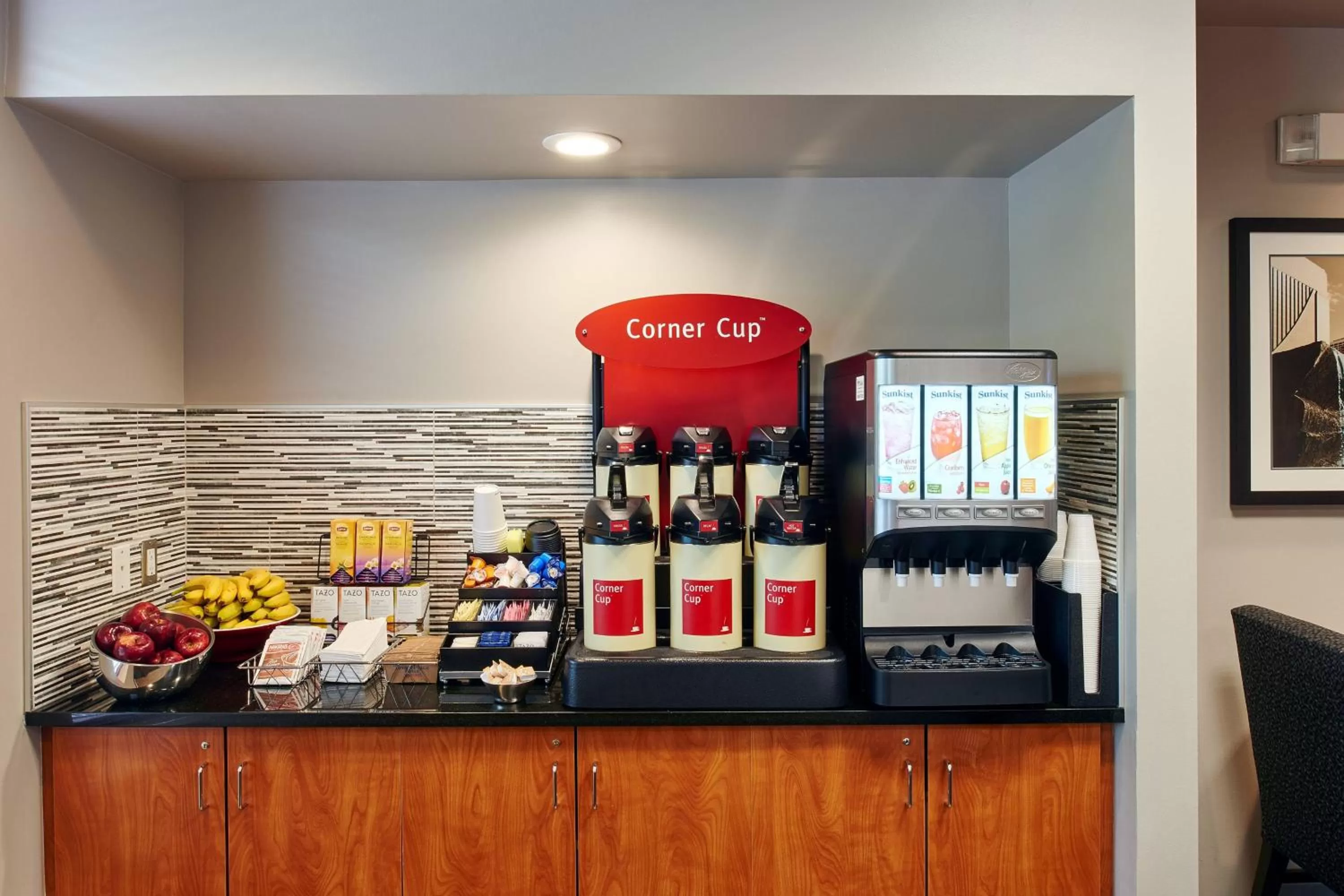 Restaurant/places to eat in TownePlace Suites by Marriott Minneapolis Downtown/North Loop