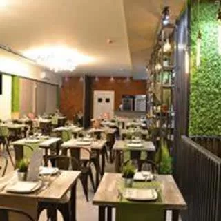 Restaurant/places to eat in Hotel Daytona Palace