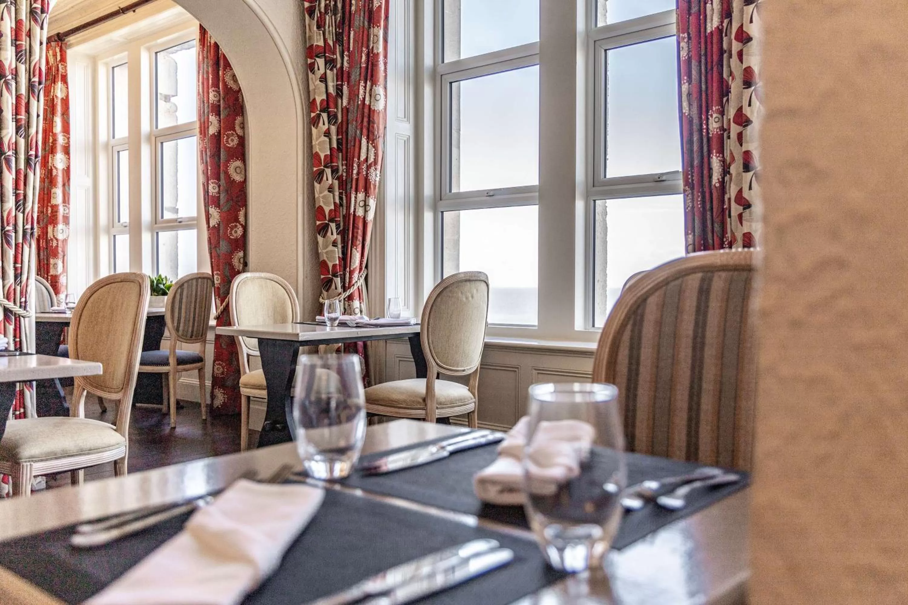 Restaurant/places to eat in Best Western Walton Park Hotel