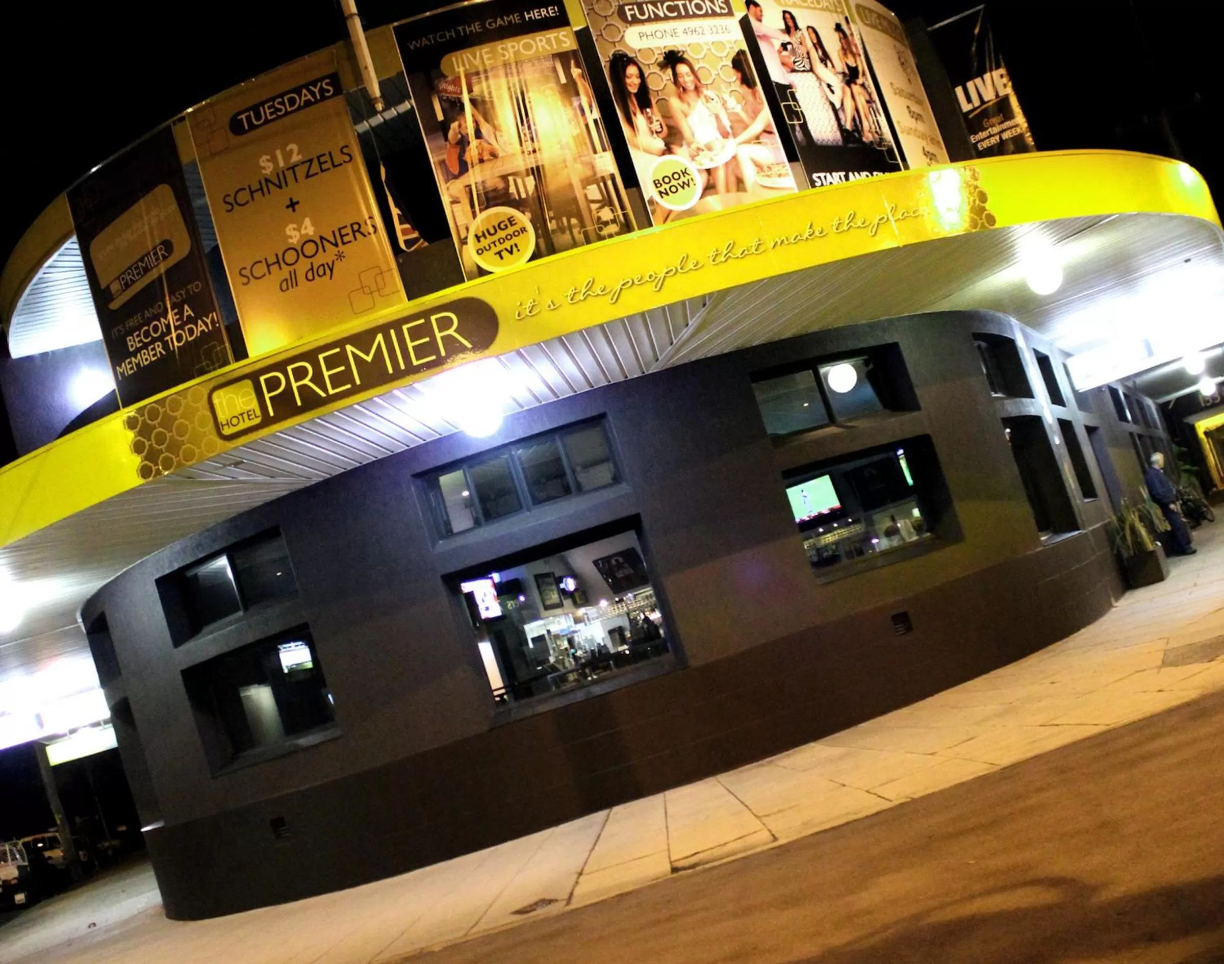 Food and drinks in The Premier Hotel Broadmeadow