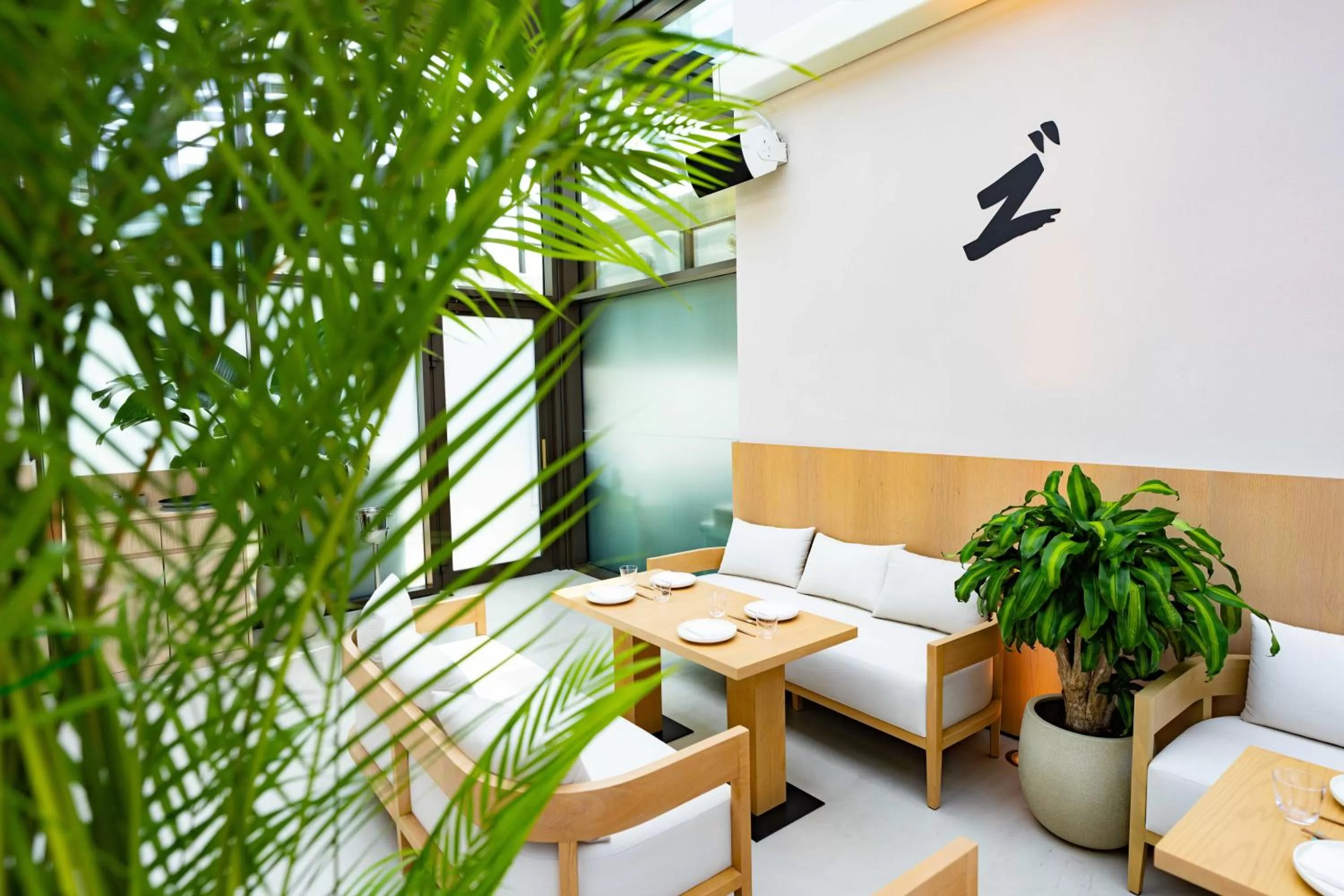 Restaurant/places to eat in Hyatt Centric Jumeirah Dubai