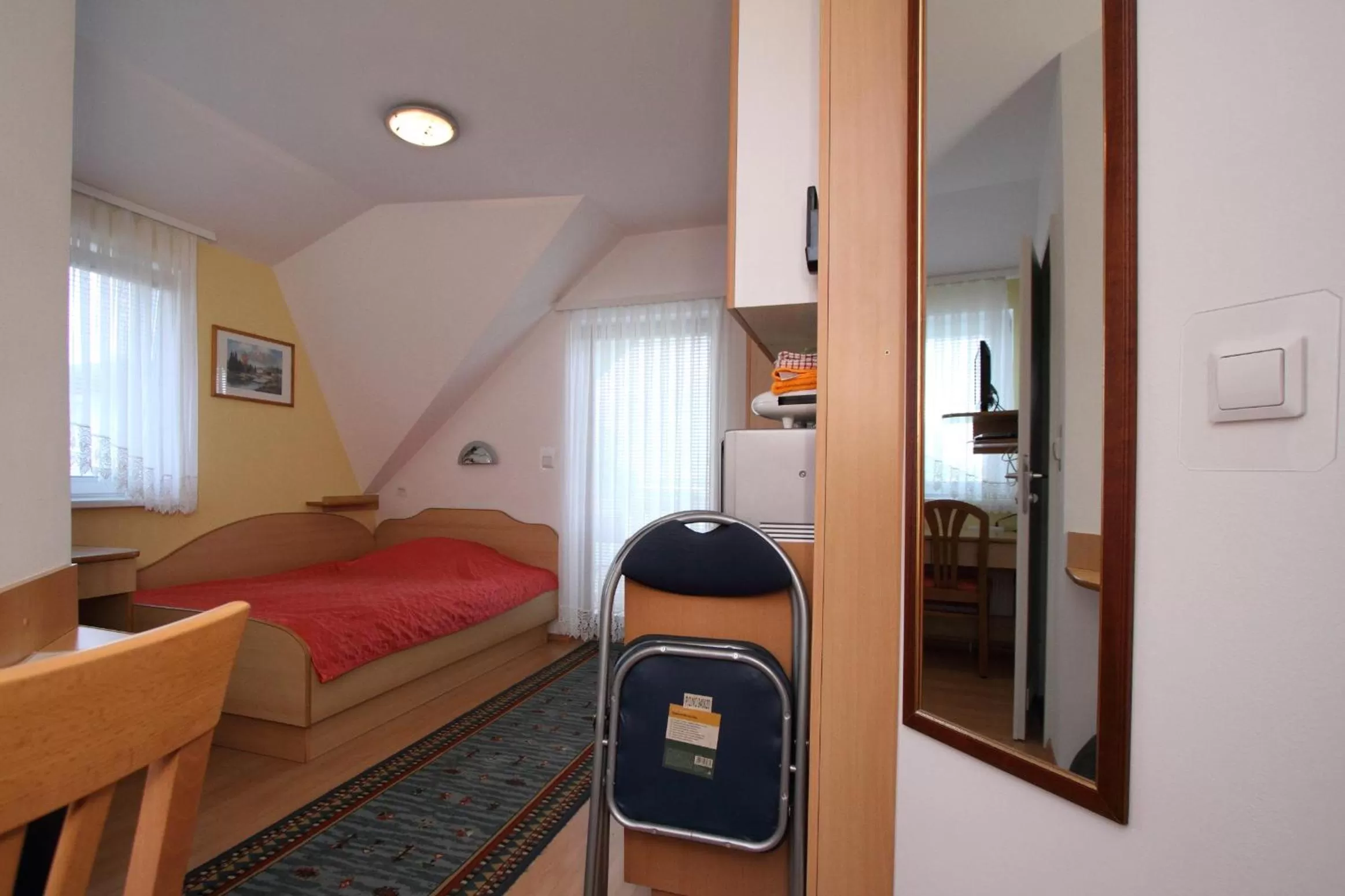 Bed in Rooms & Apartments Jana