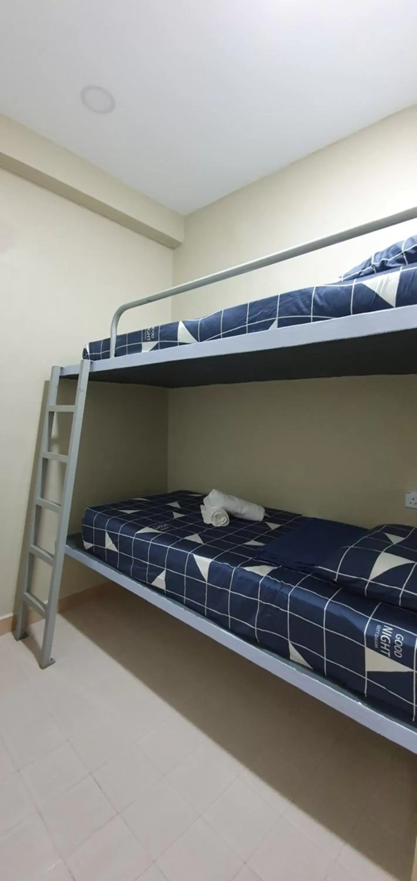 Small Single Room - single occupancy in Thian Siong Inn Small Single Room - single occupancy in Thian Siong Inn