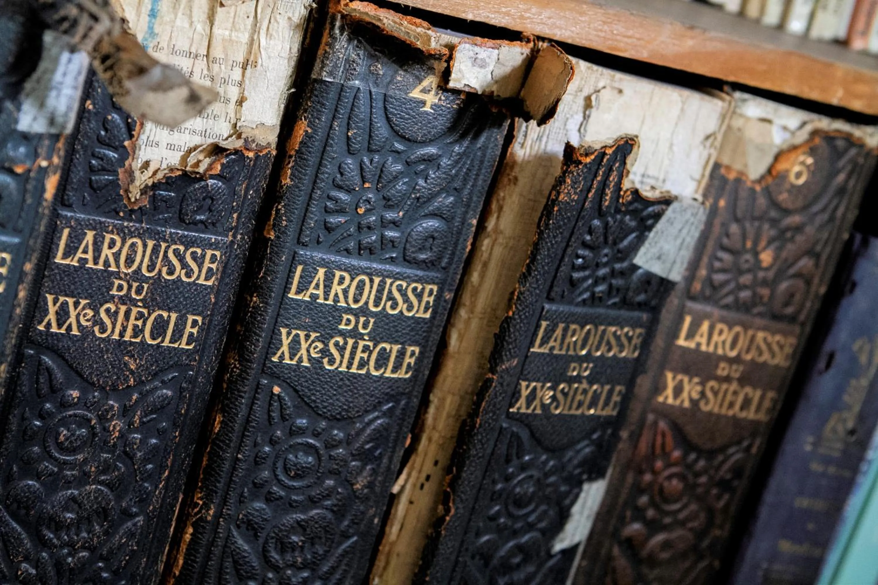 Library in Hôtel du Théâtre by Patrick Hayat