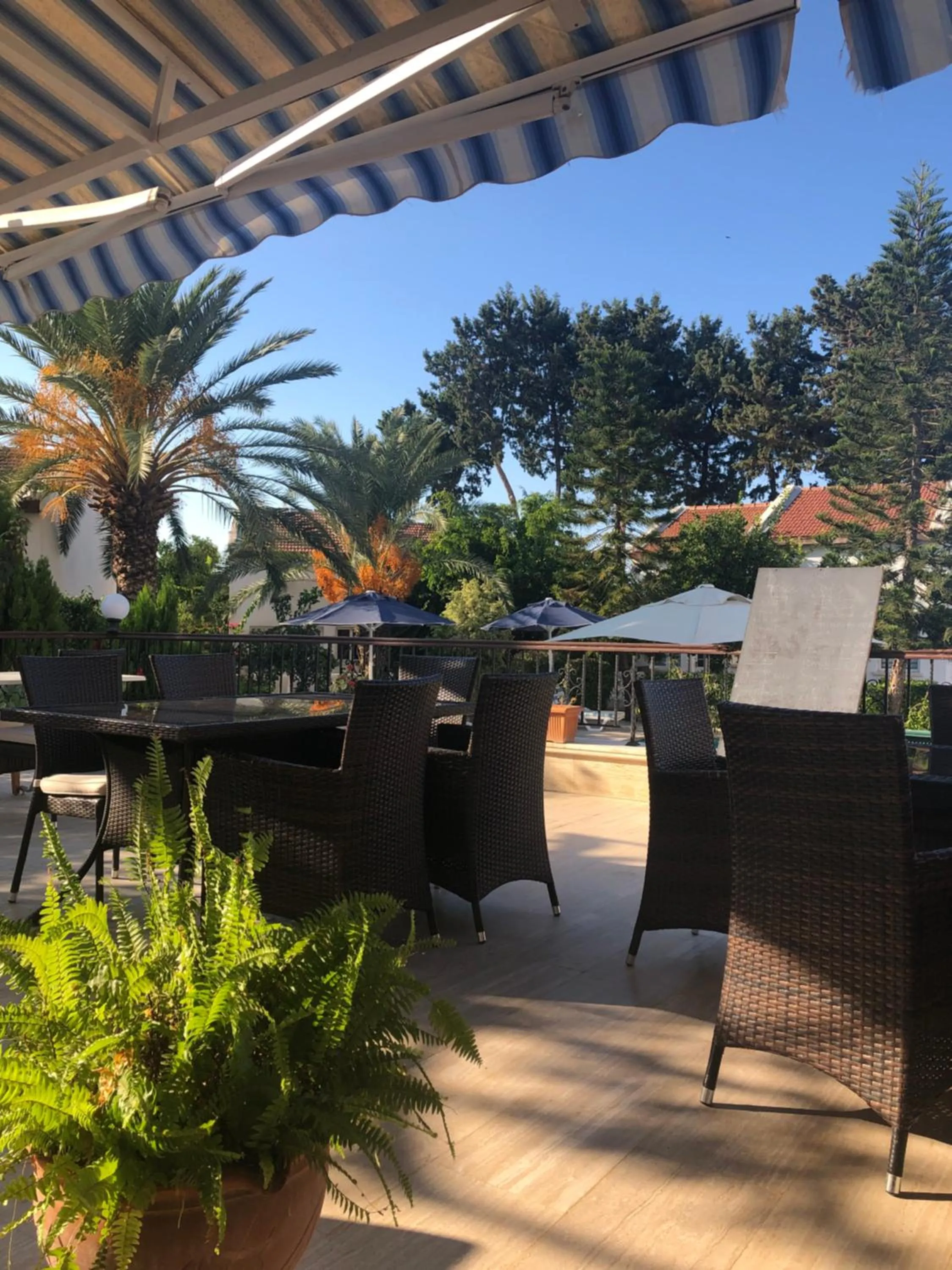 Restaurant/places to eat in The Prince Inn Hotel & Villas