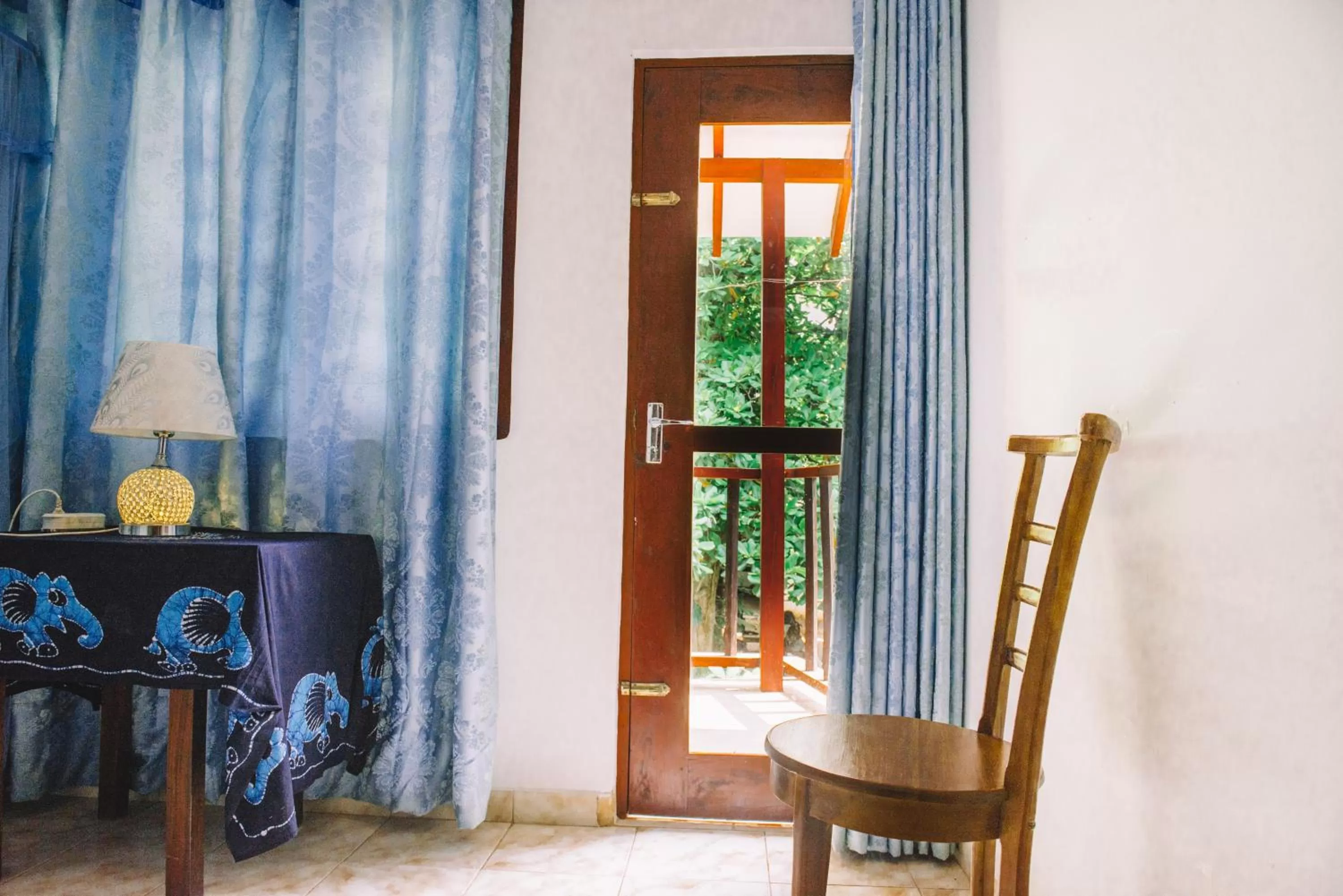 Photo of the whole room in Kadolana Guest House