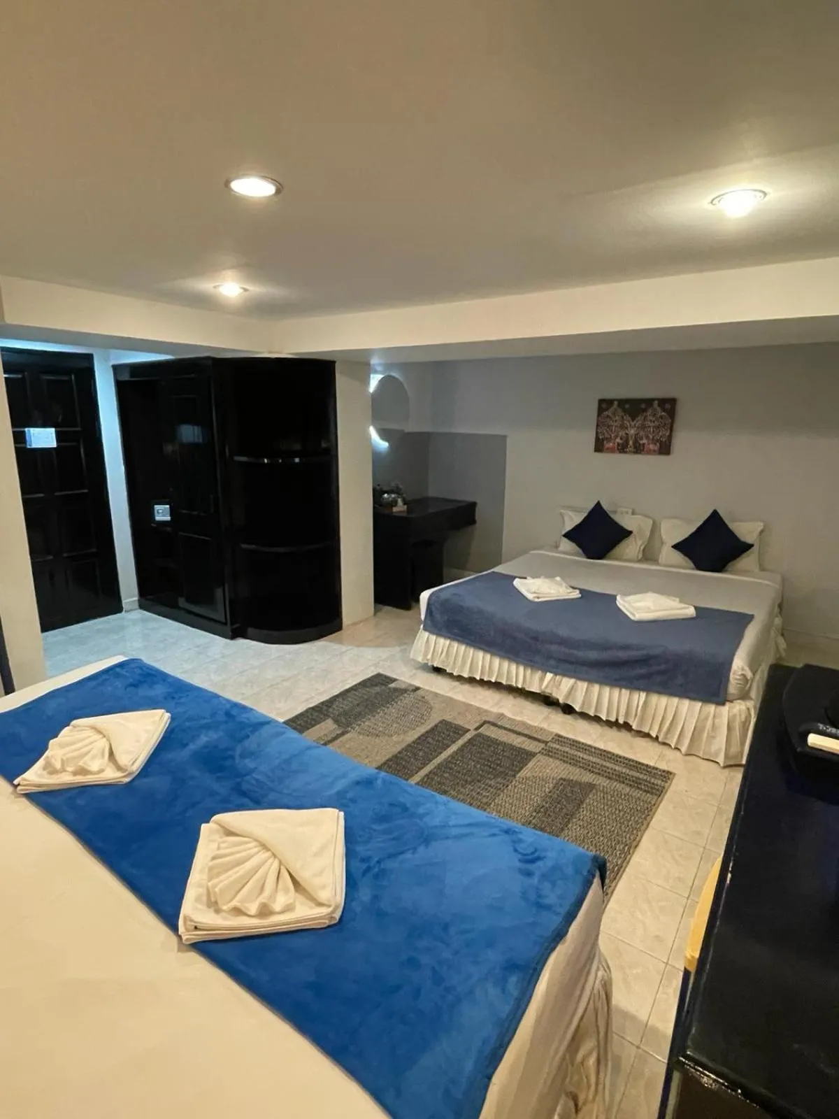 Bed in BH Baan Paradise Hotel Patong