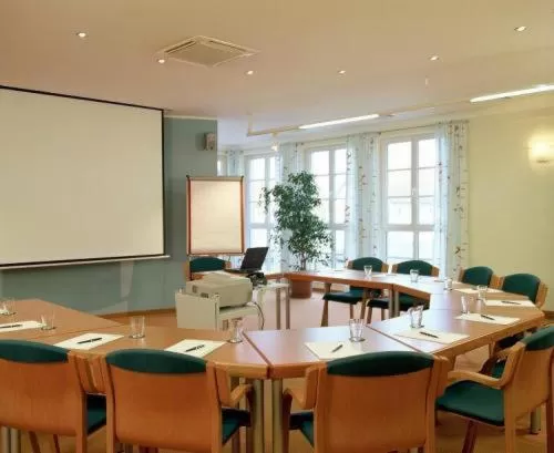 Day in Hotel-Restaurant Mayerhofer