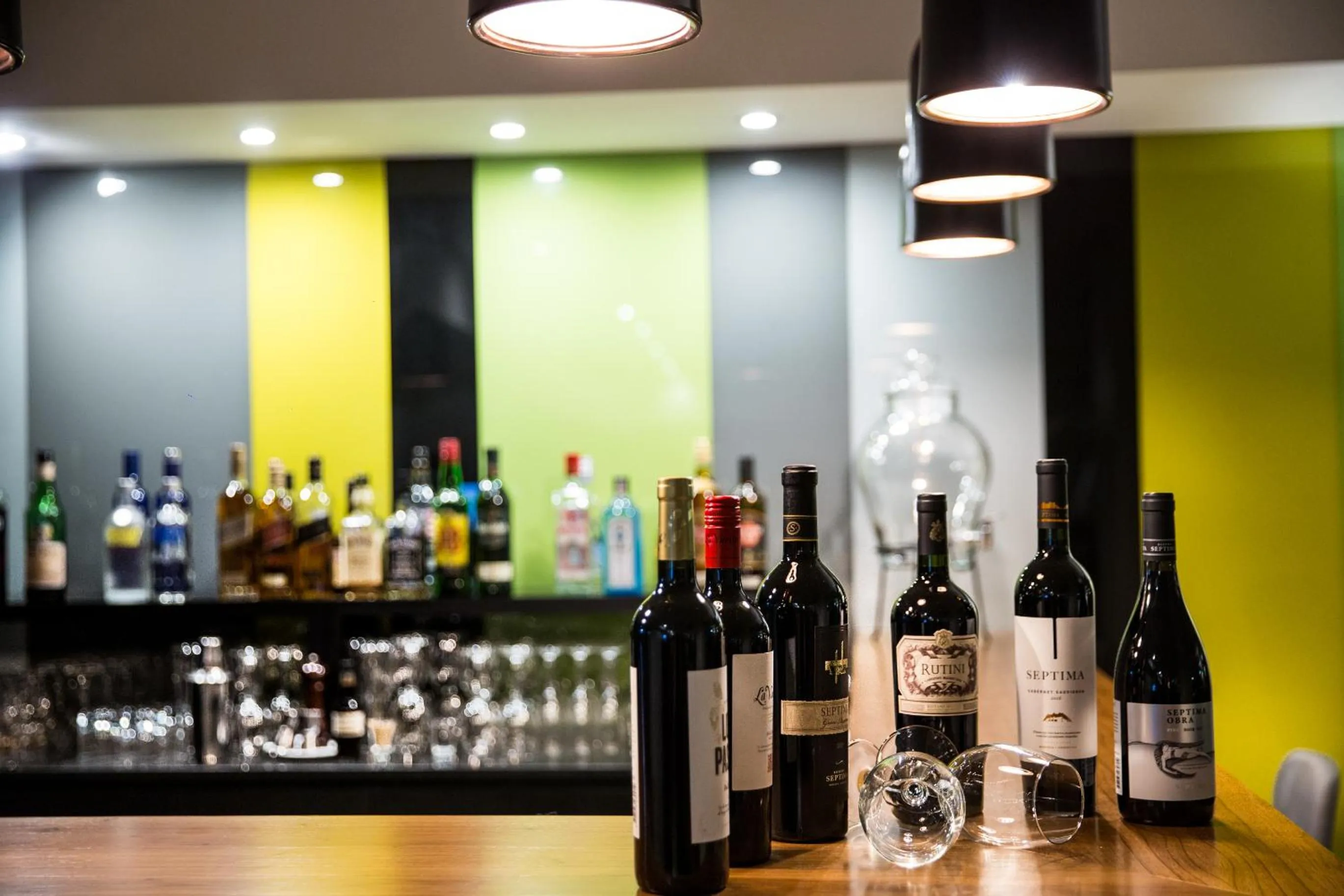 Restaurant/places to eat in Howard Johnson Plaza Buenos Aires