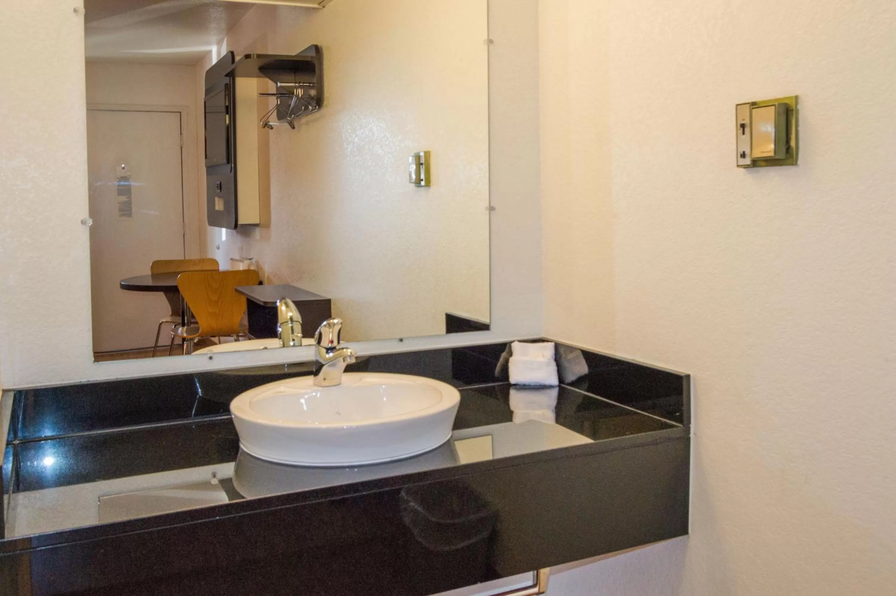 Bathroom in Motel 6-Ardmore, OK