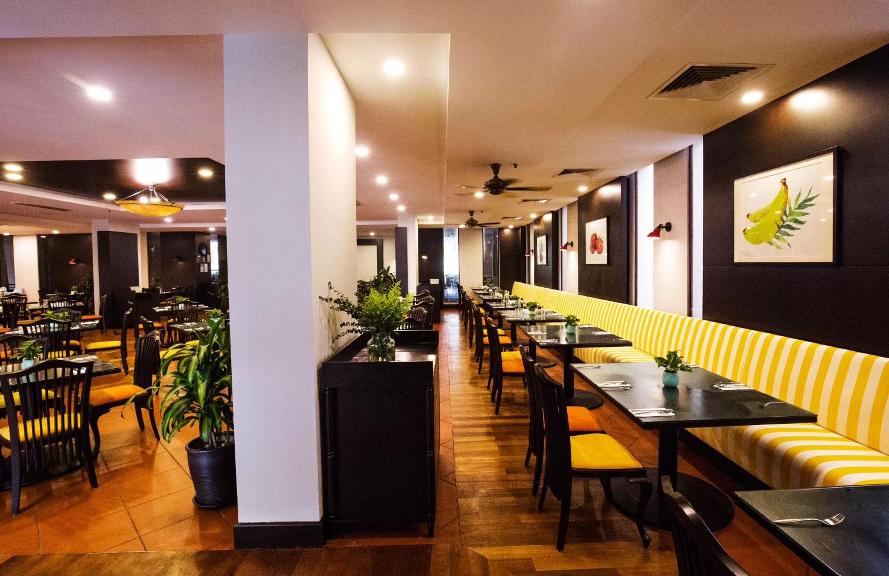 Restaurant/places to eat in Pulai Springs Resort Official