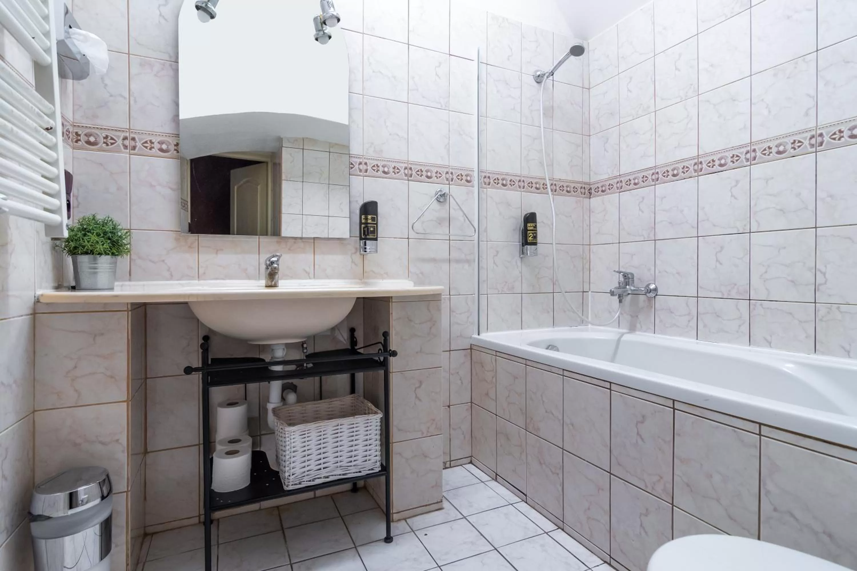 Toilet in Residence Seven Angels