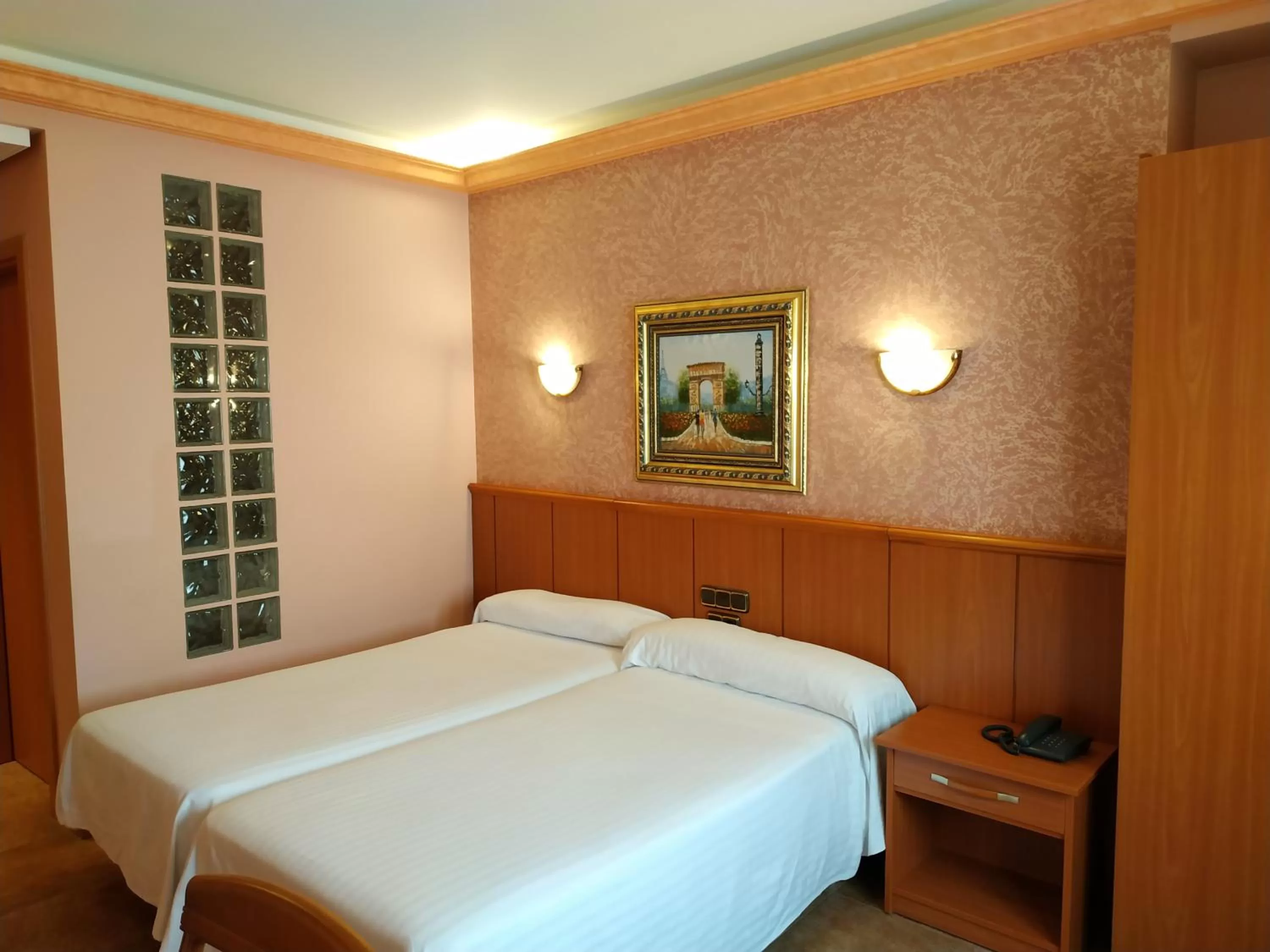 Bed in Hotel Real de Castilla