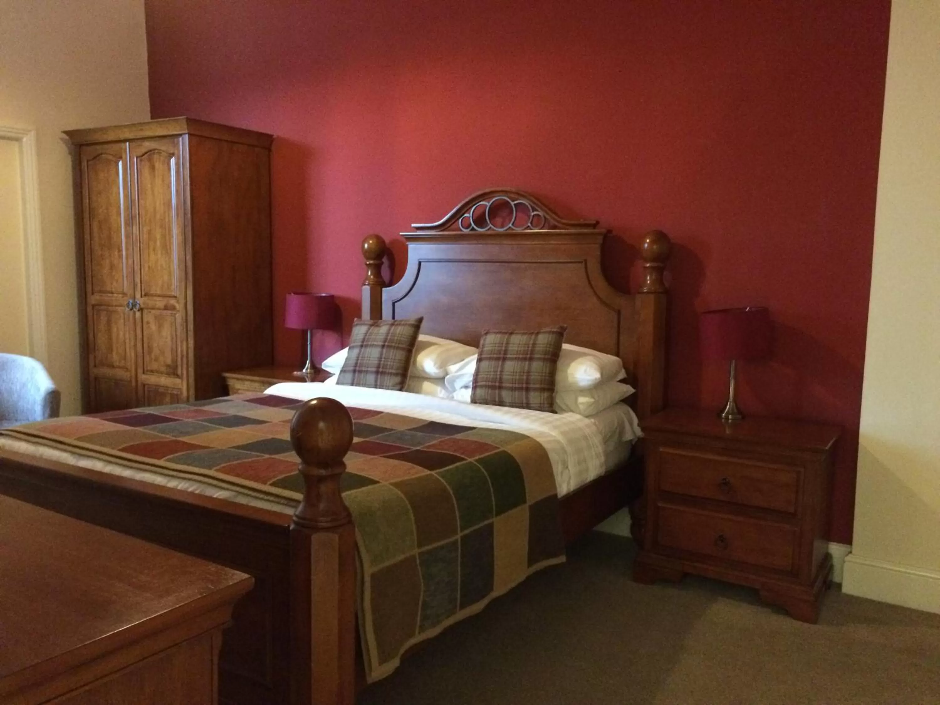 Bed in The Eagles Hotel