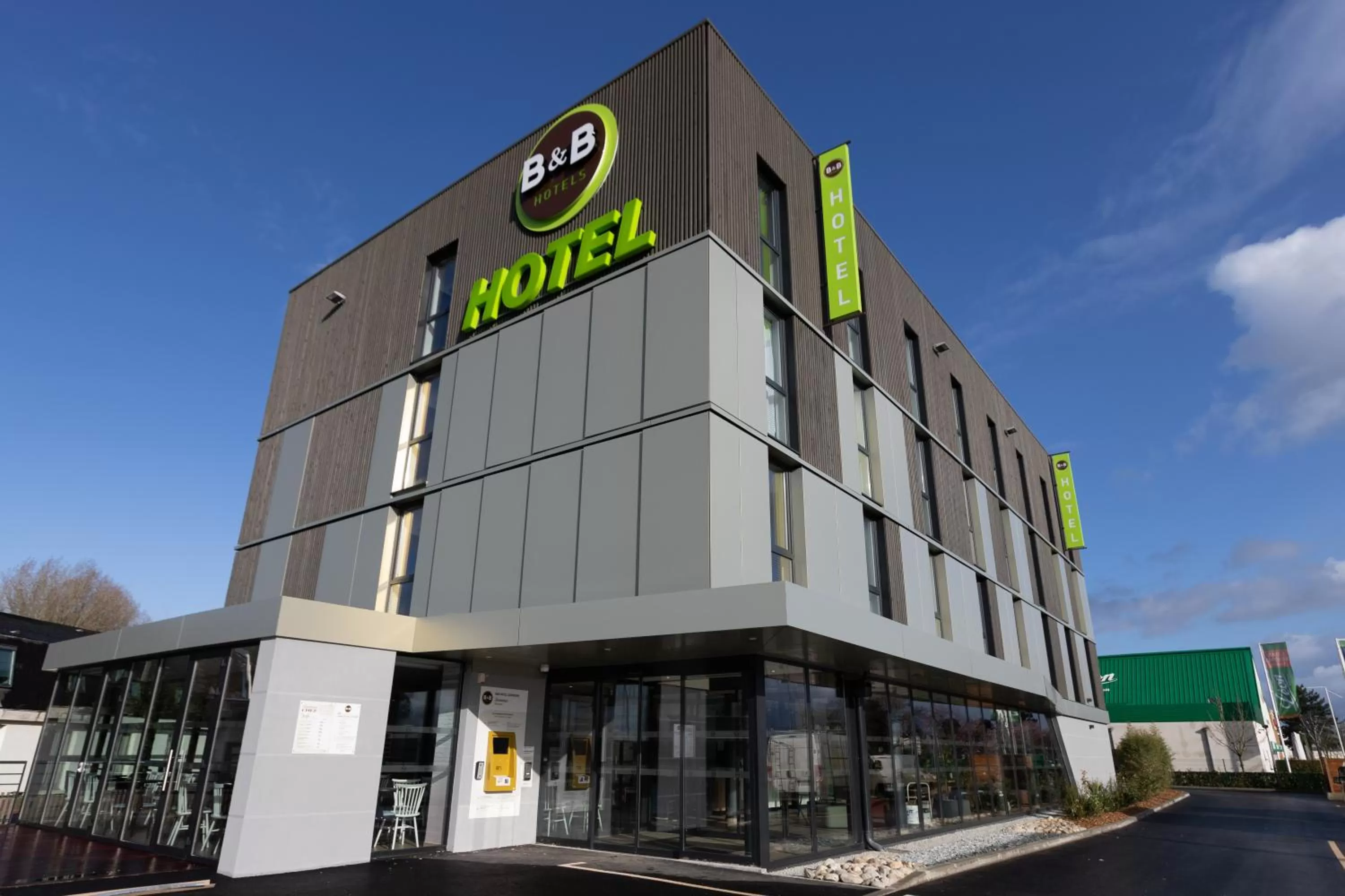 Property building in B&B HOTEL Compiègne