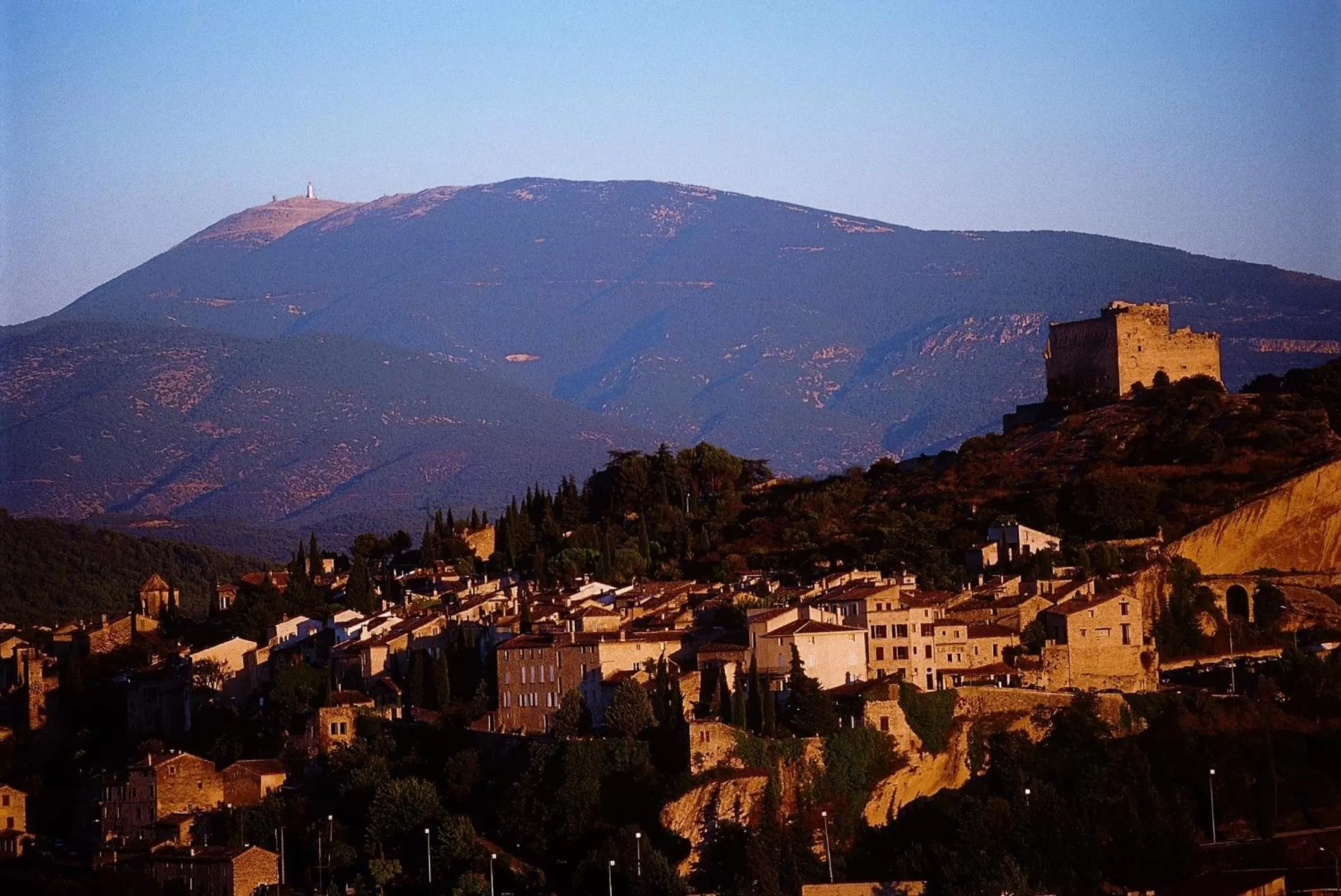 Nearby landmark in Hôtel la Fête en Provence