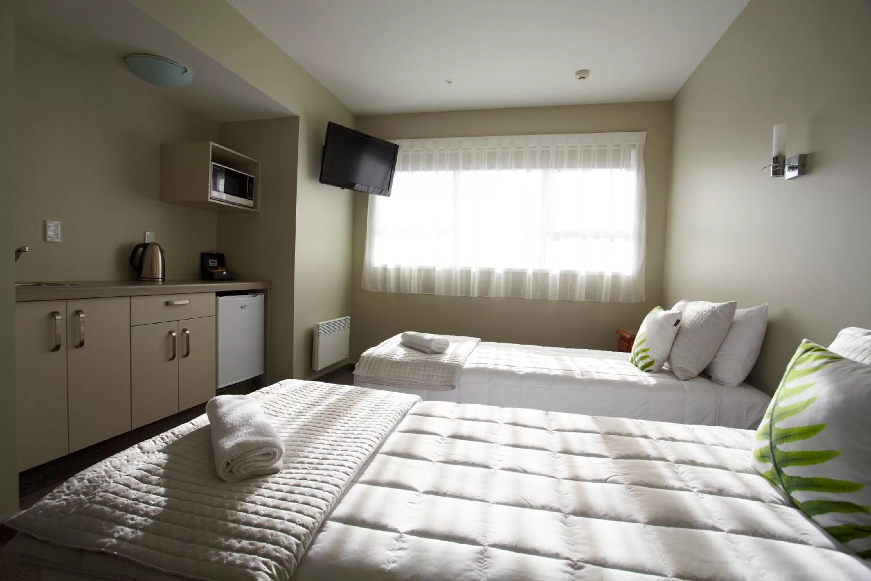 Bed in Stumpers Hotel