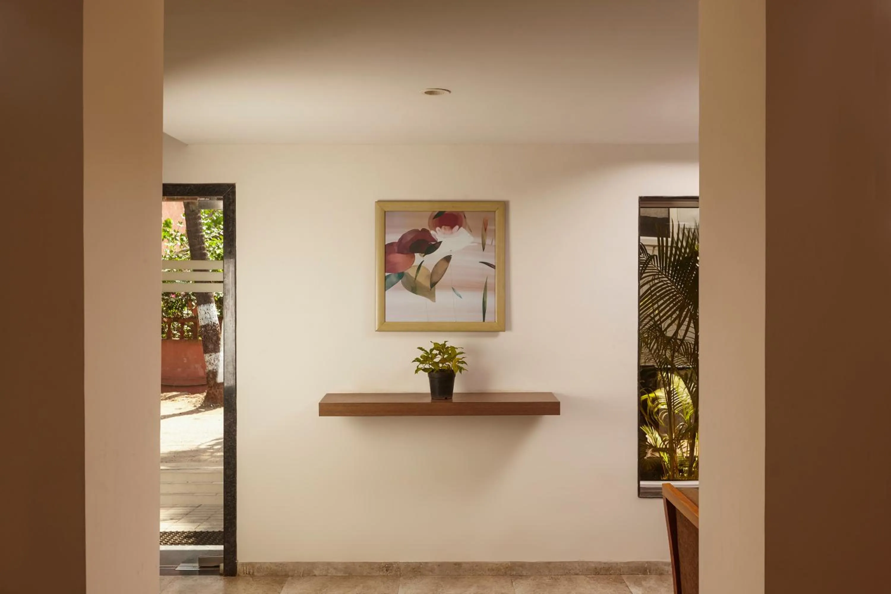 Lobby or reception in The Hawaii Comforts Panjim Donapaula