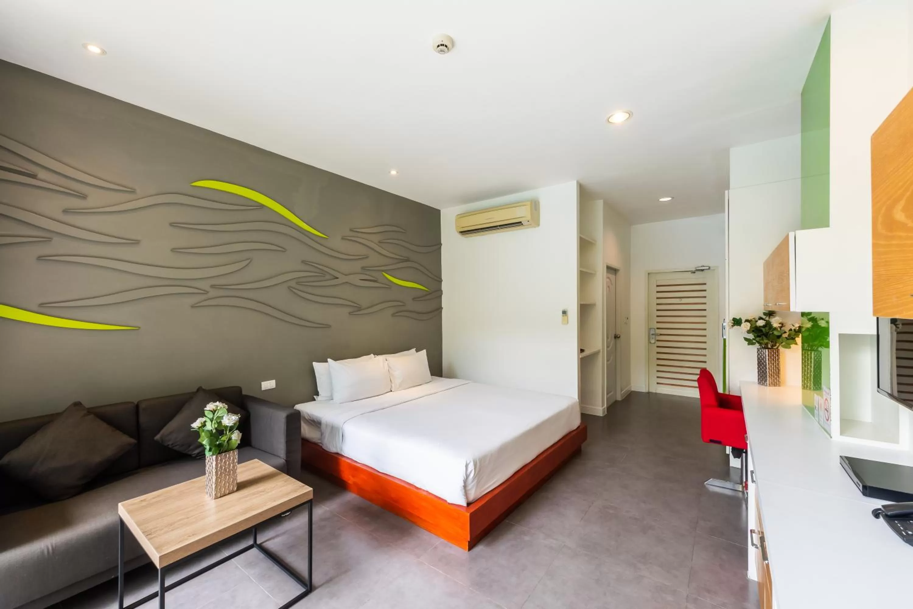 Property building, Bed in Paeva Luxury Serviced Residence SHA