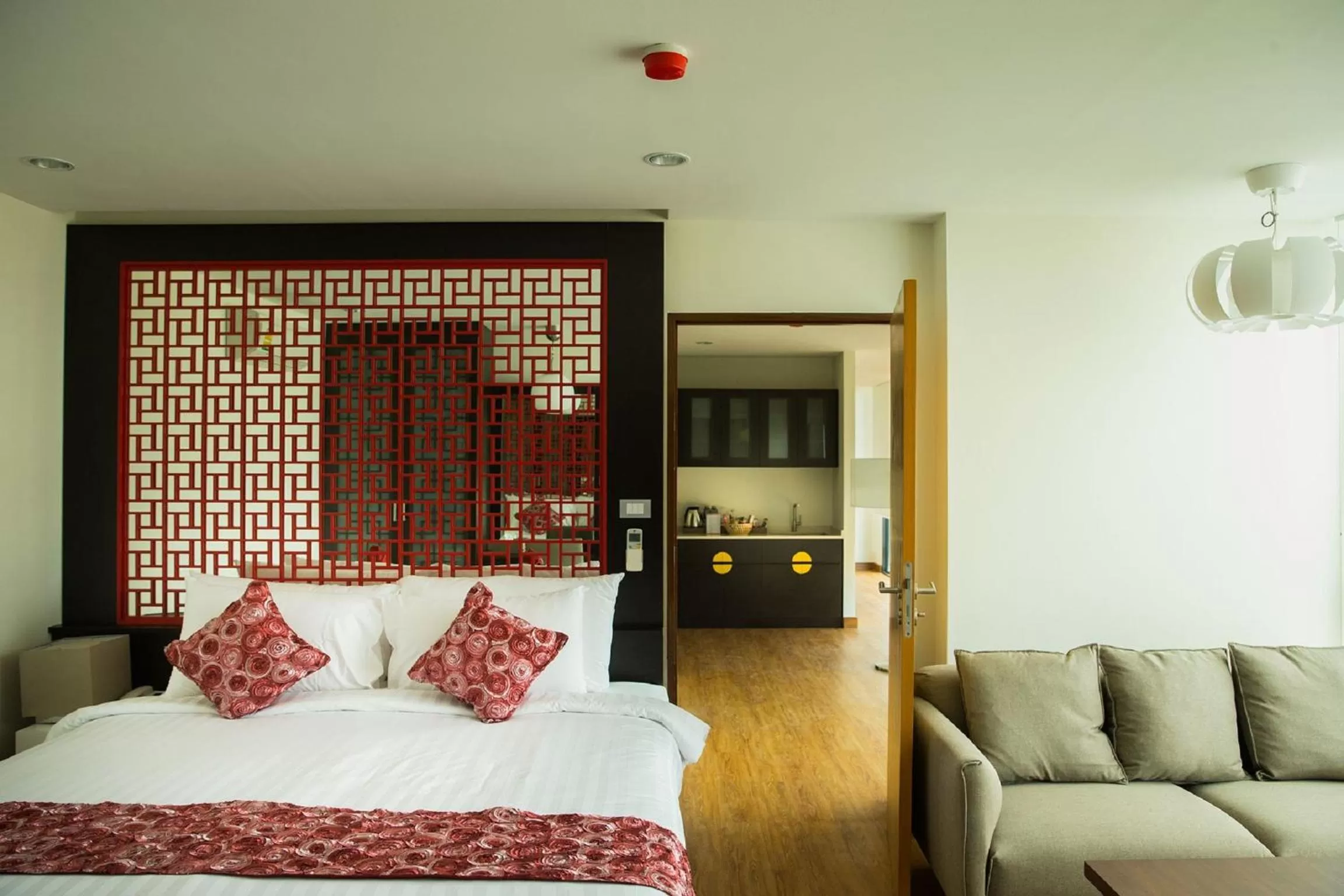 Seating area, Bed in S17 Nimman