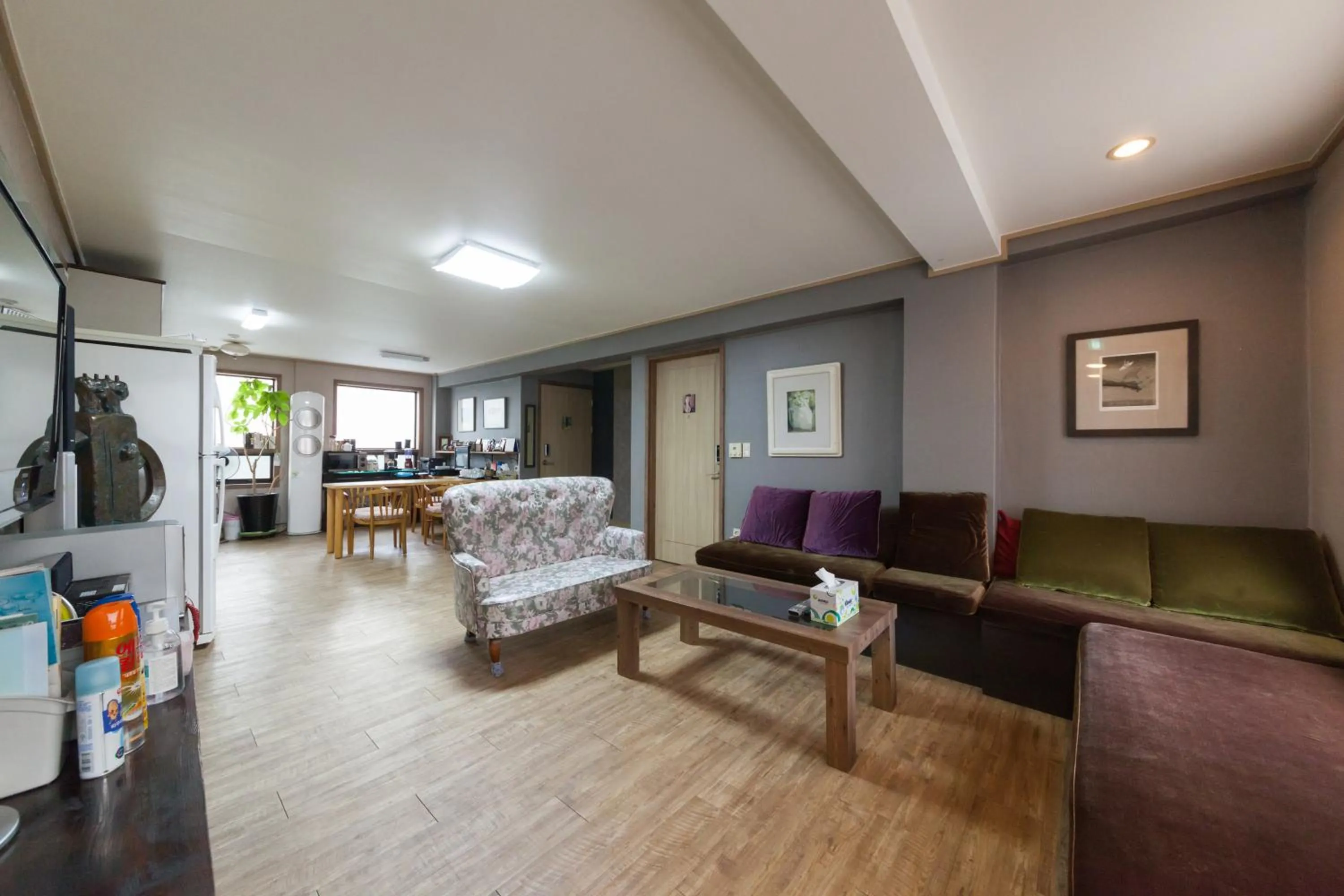 Day in Yehadoye Guesthouse