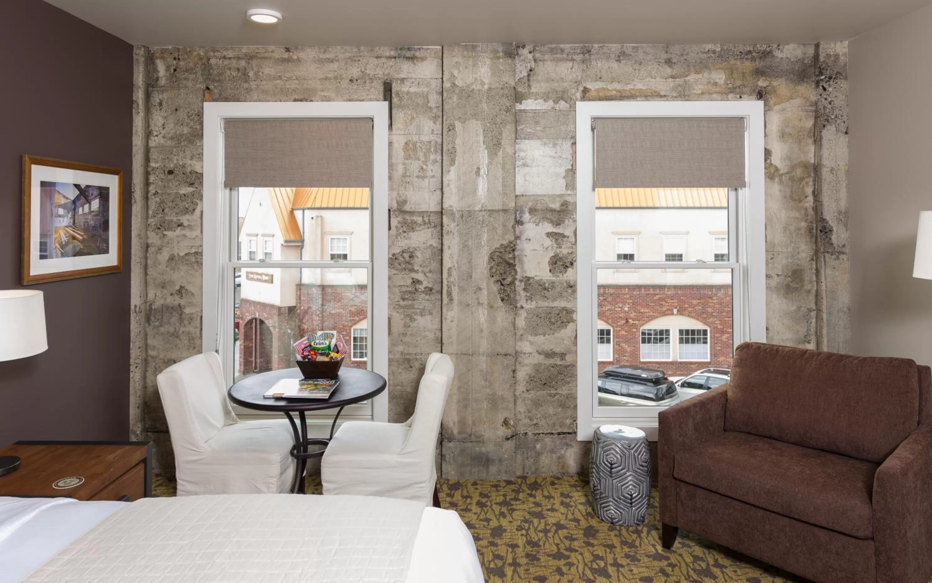 Bed, Seating Area in Inn at Lynden