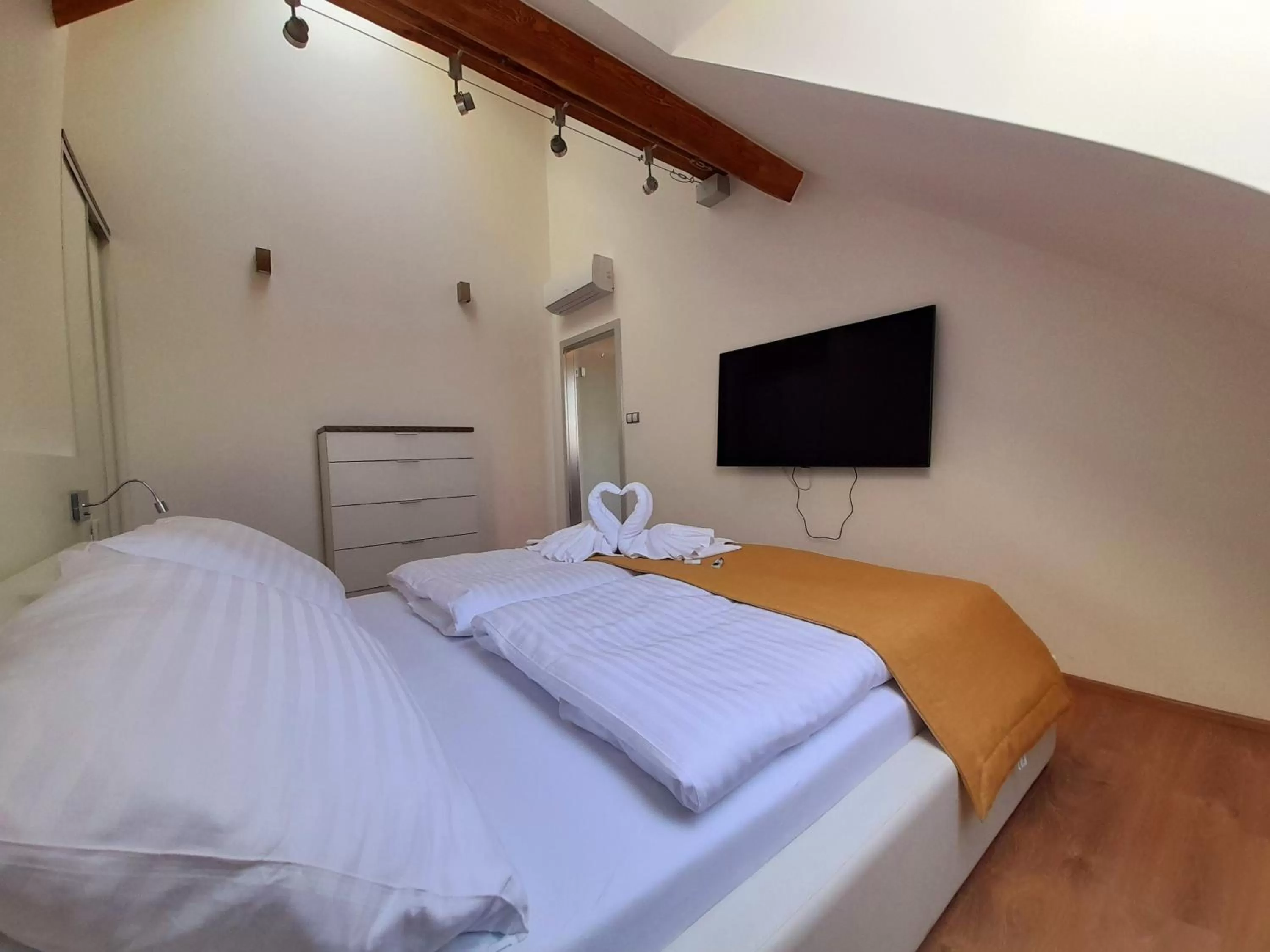 Bed in Residence Mariánská