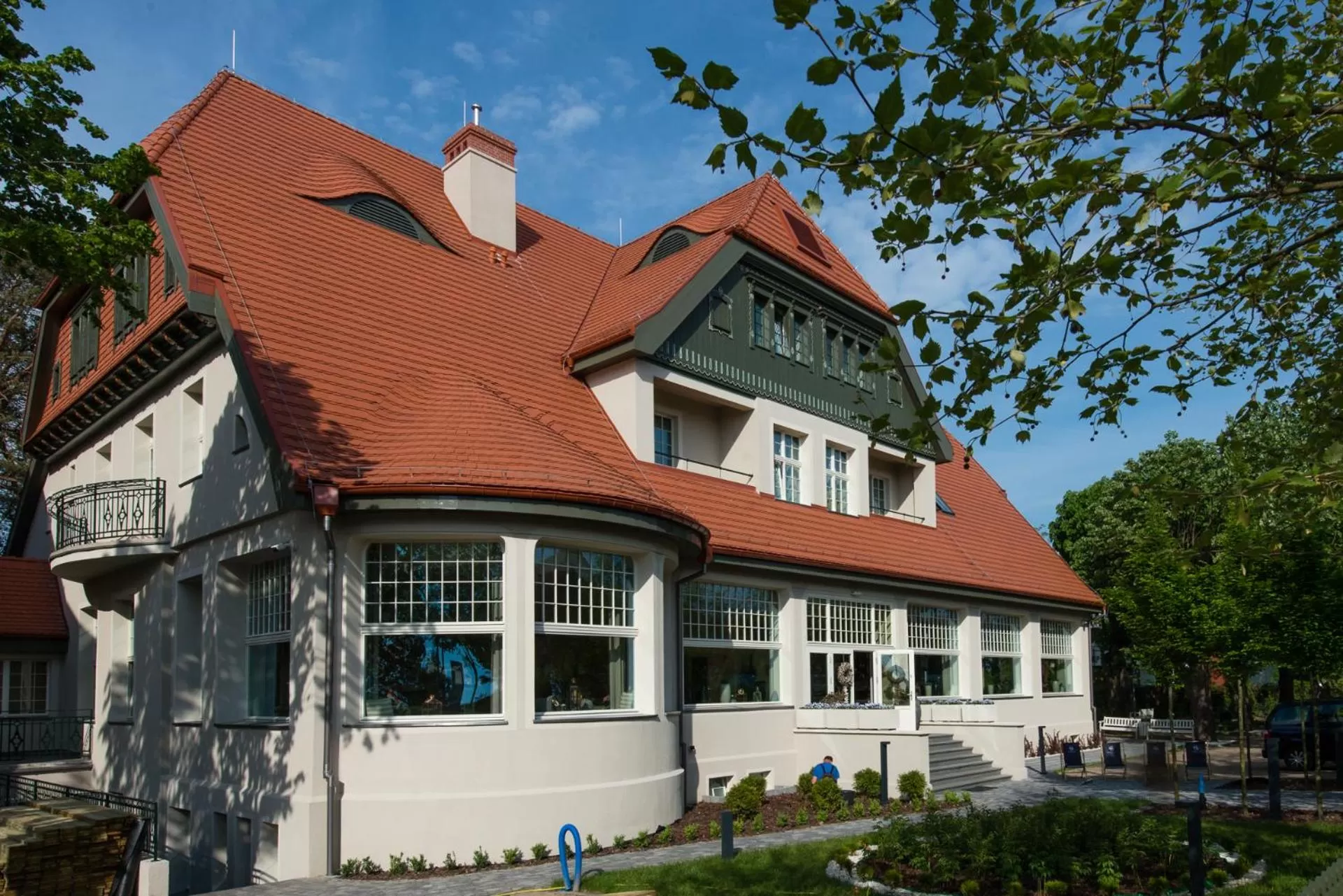 Restaurant/places to eat in Hotel Eureka