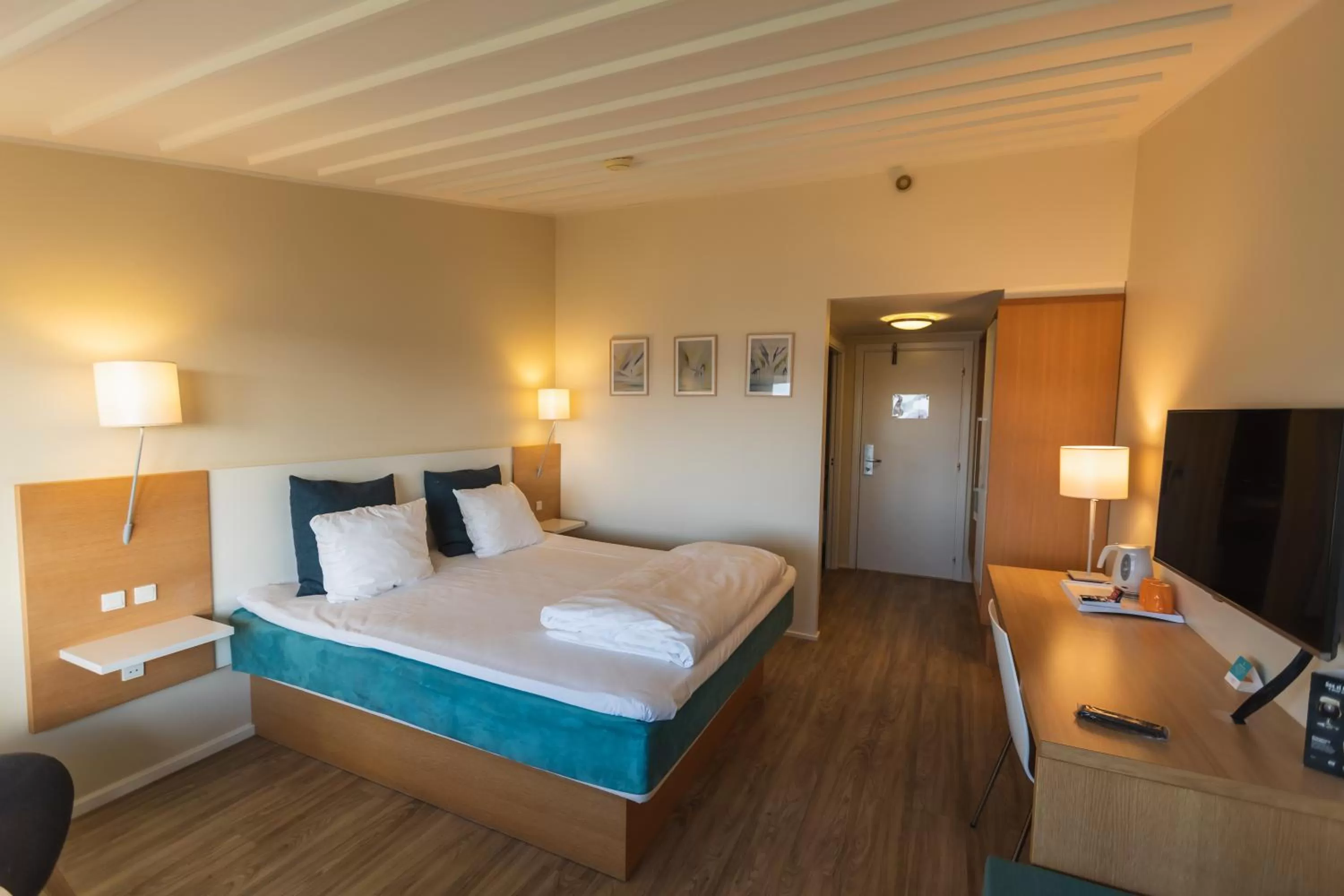 Bedroom, Bed in Hotel Sonderborg Strand