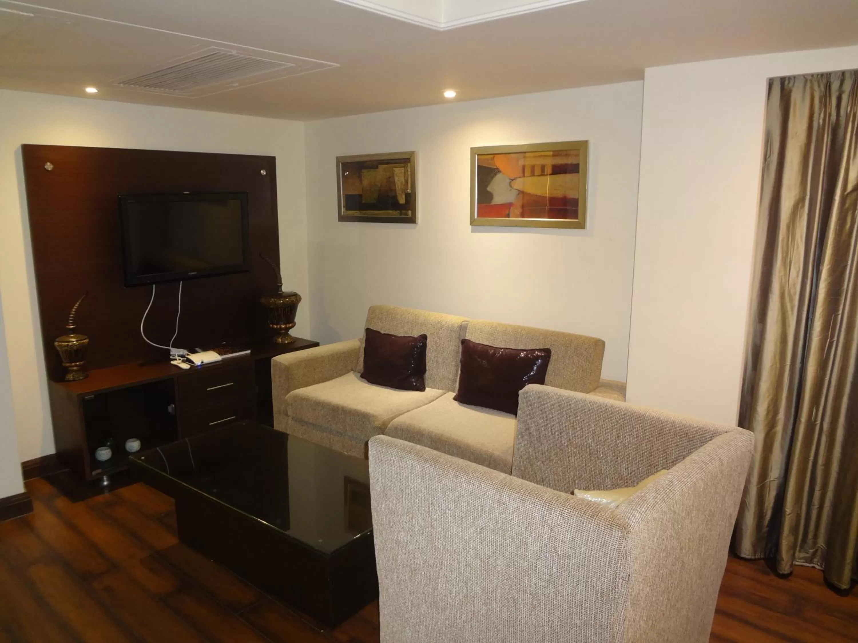 TV and multimedia in Fortune Park, Ahmedabad - Member ITC Hotels' Group