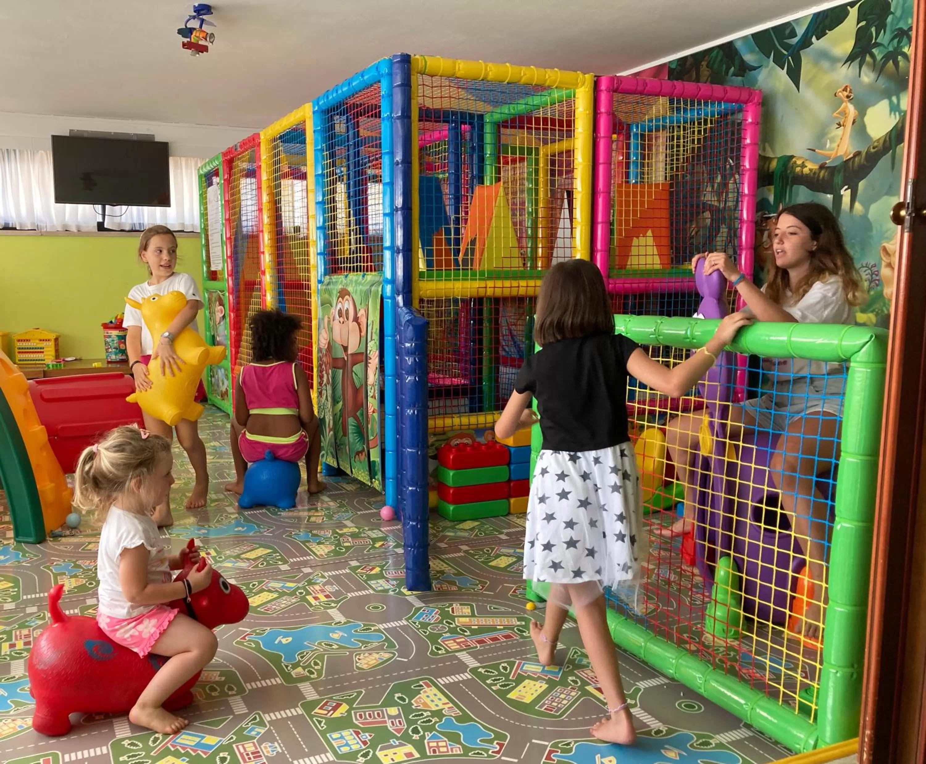 Restaurant/places to eat in Eurhotel