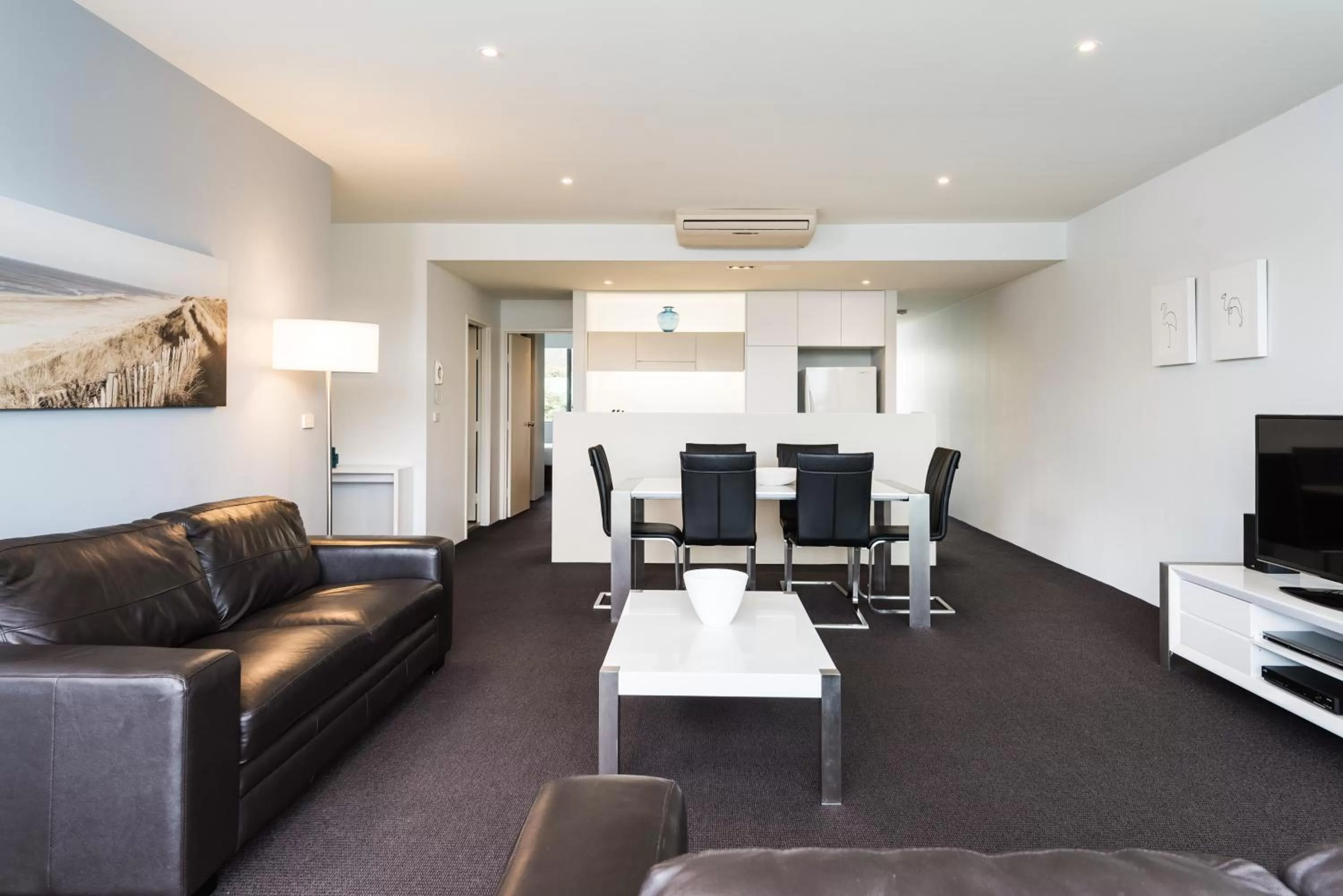 TV and multimedia in Coast Resort Merimbula