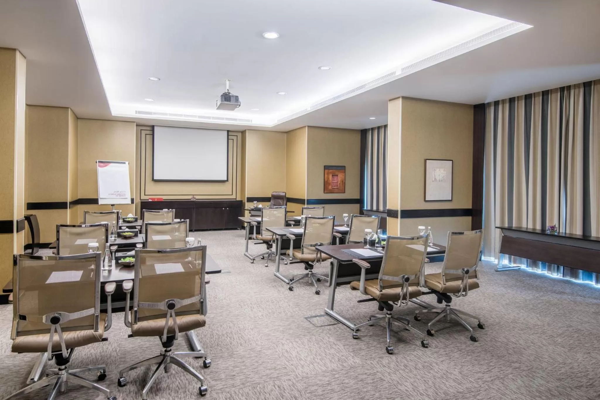 Meeting/conference room in Crowne Plaza Jeddah by IHG