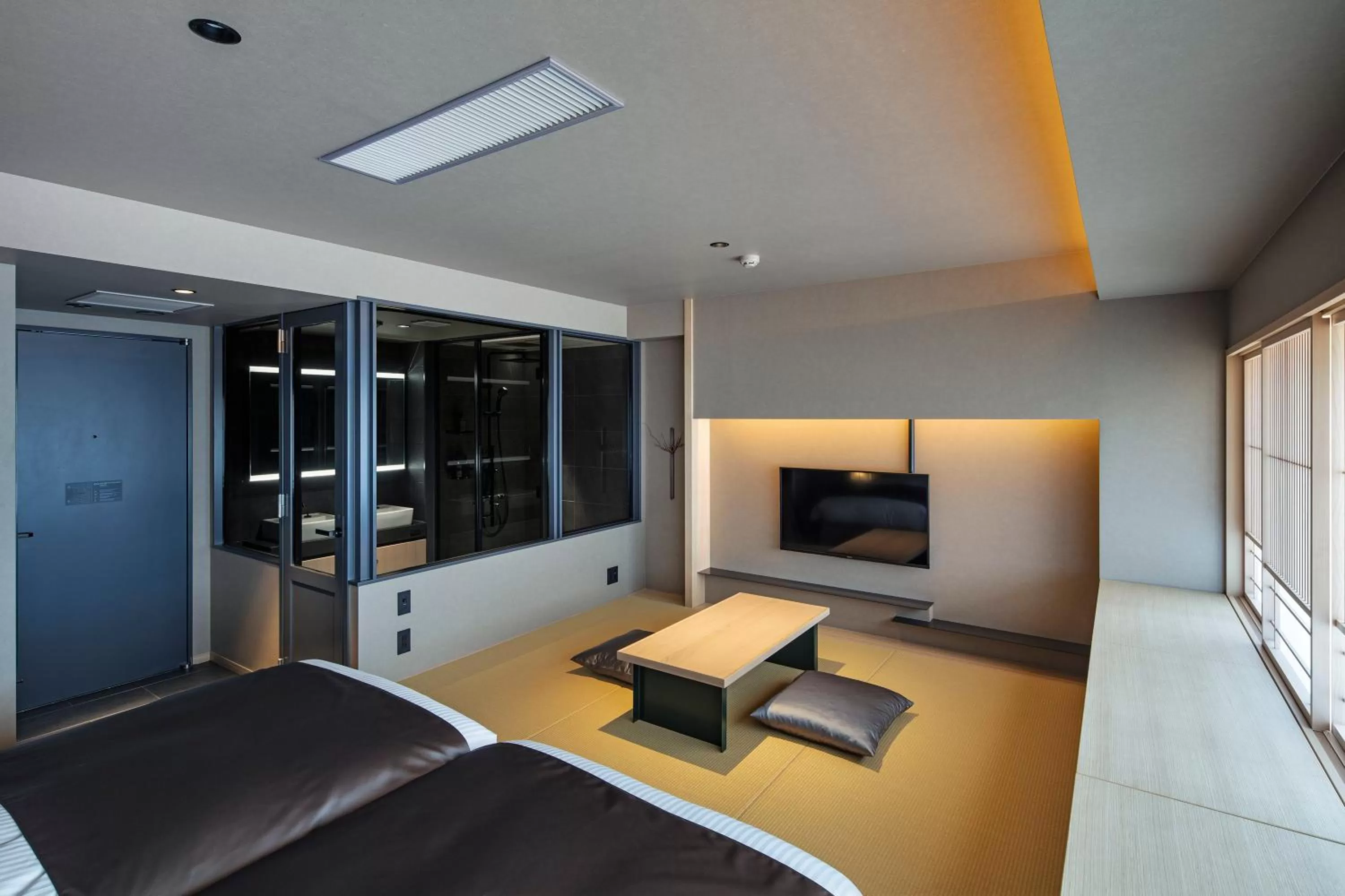 Bed in hotel tou nishinotoin kyoto