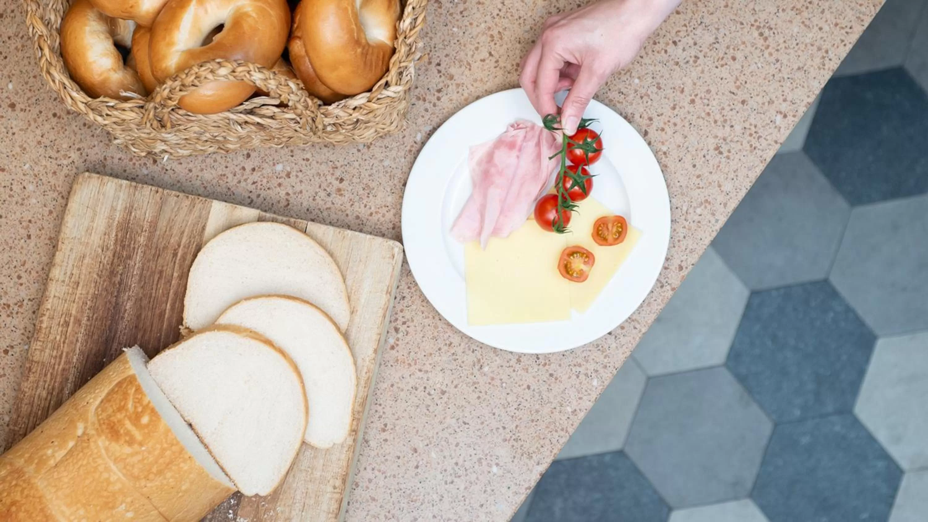 Restaurant/places to eat in Staybridge Suites Liverpool by IHG